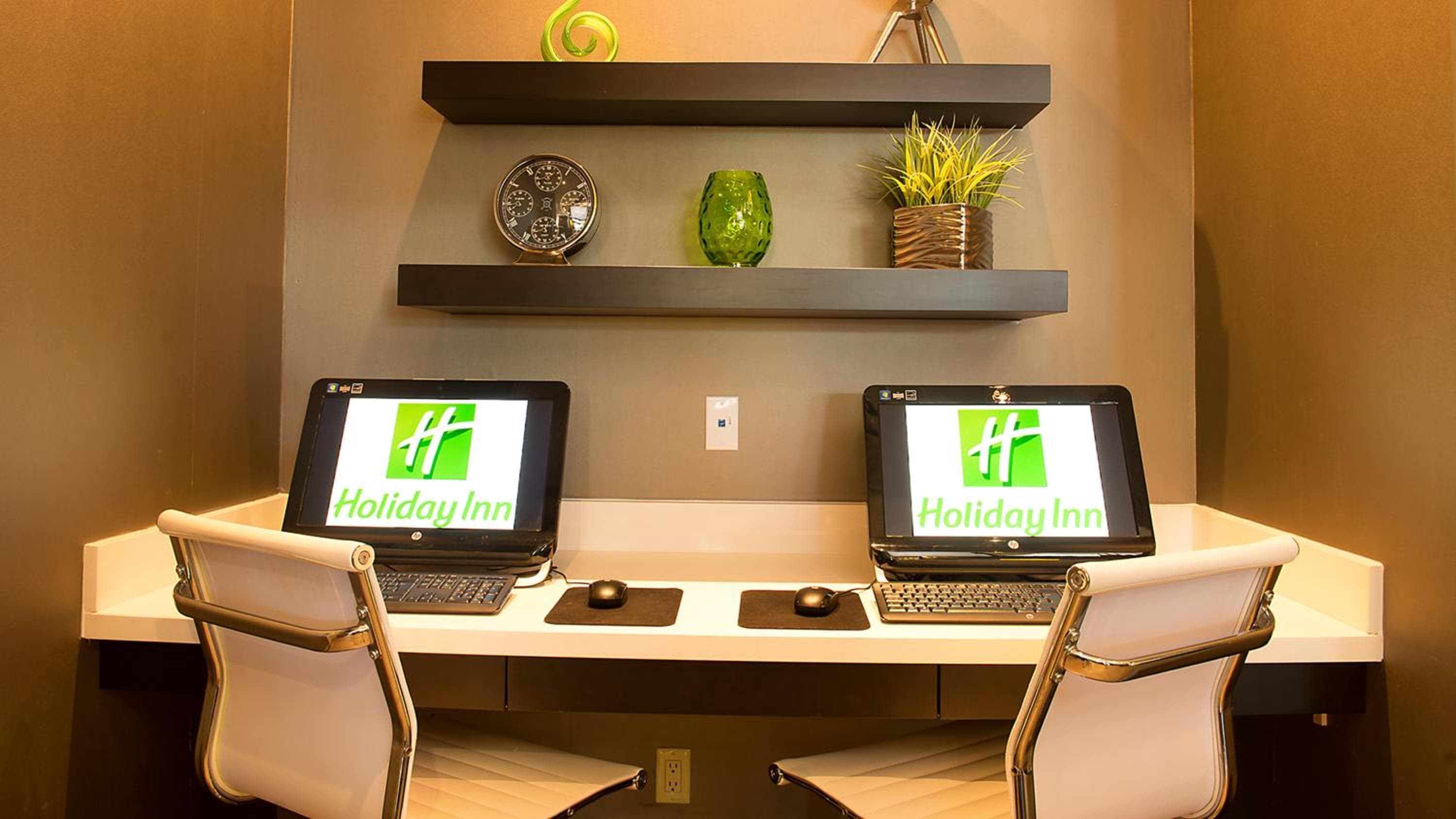 Holiday Inn & Suites Mississauga West - Meadowvale by IHG