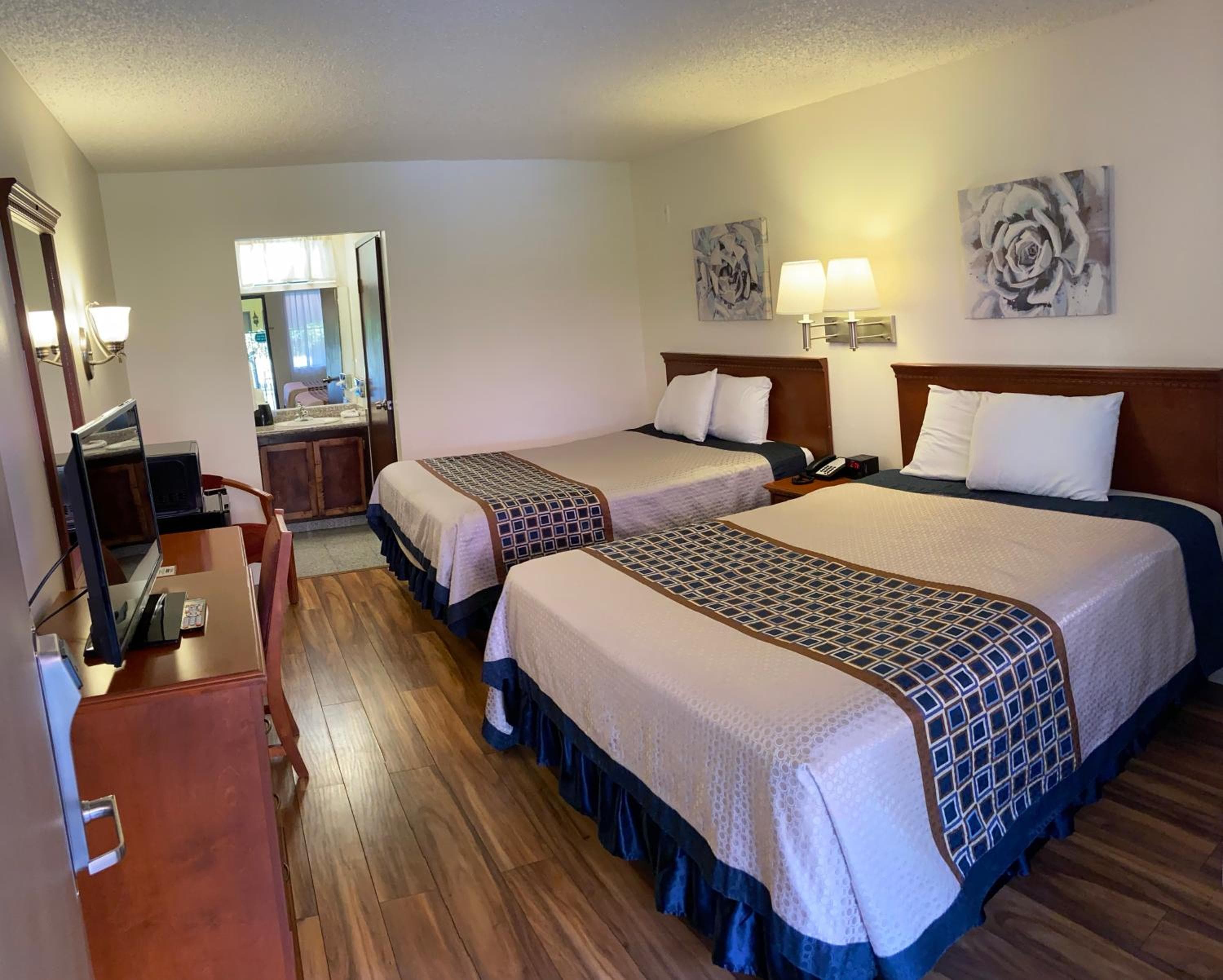 Vantage Point Inn - Woodland Hills
