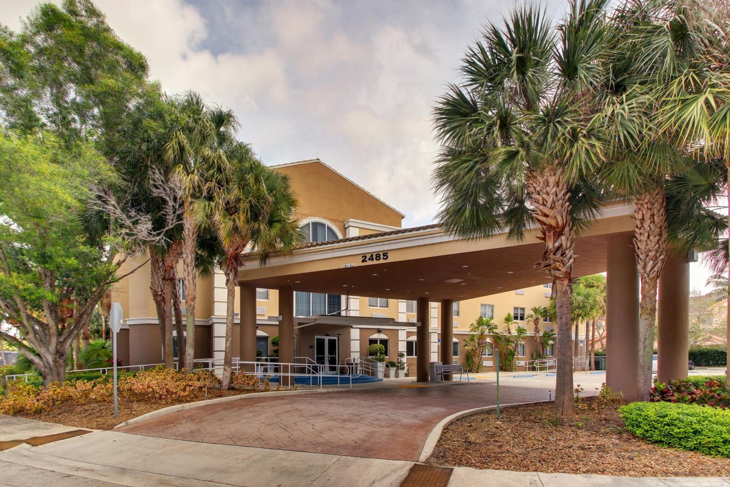 Holiday Inn Express West Palm Beach Metrocentre by IHG