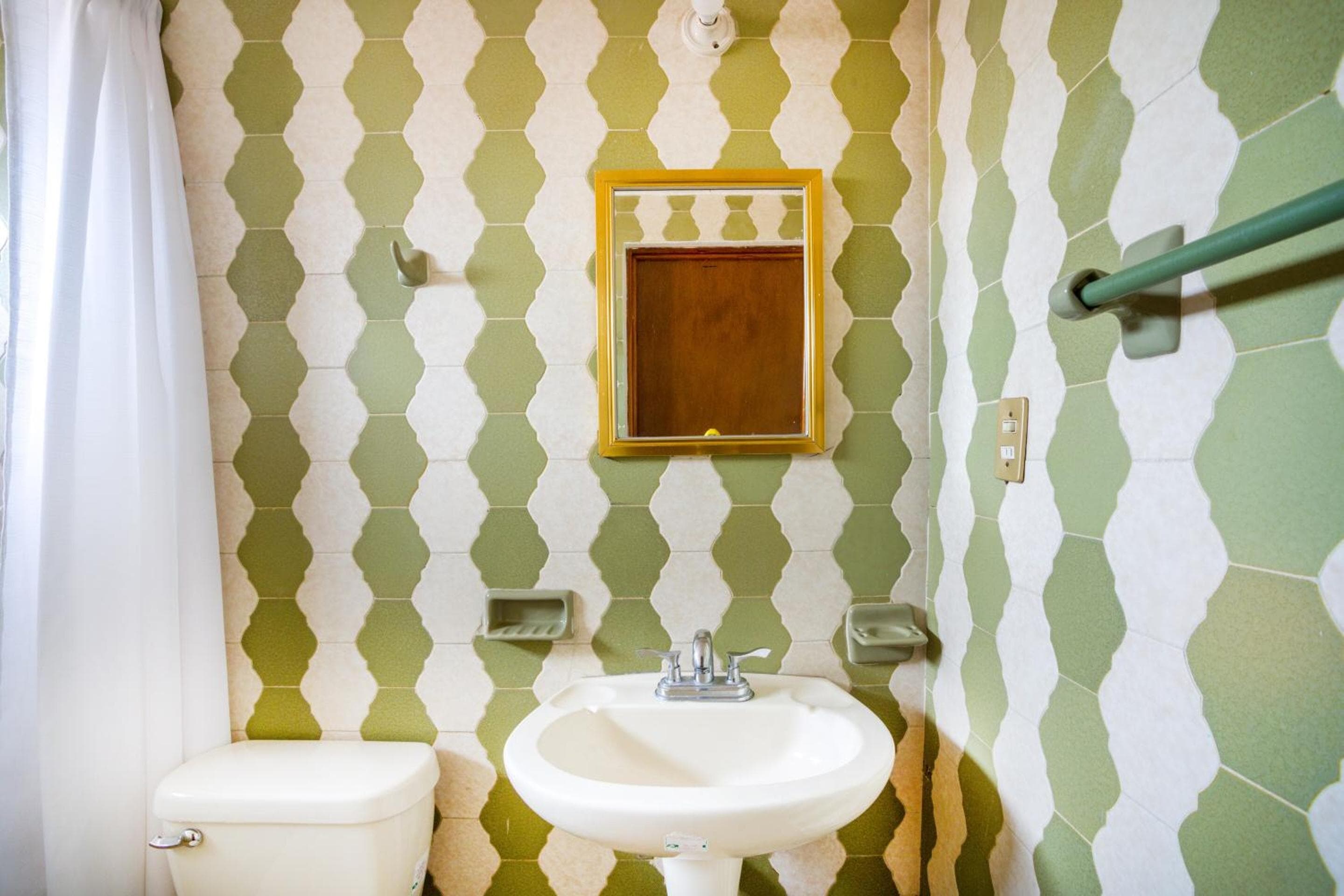 Hotel Adelita, Zihuatanejo