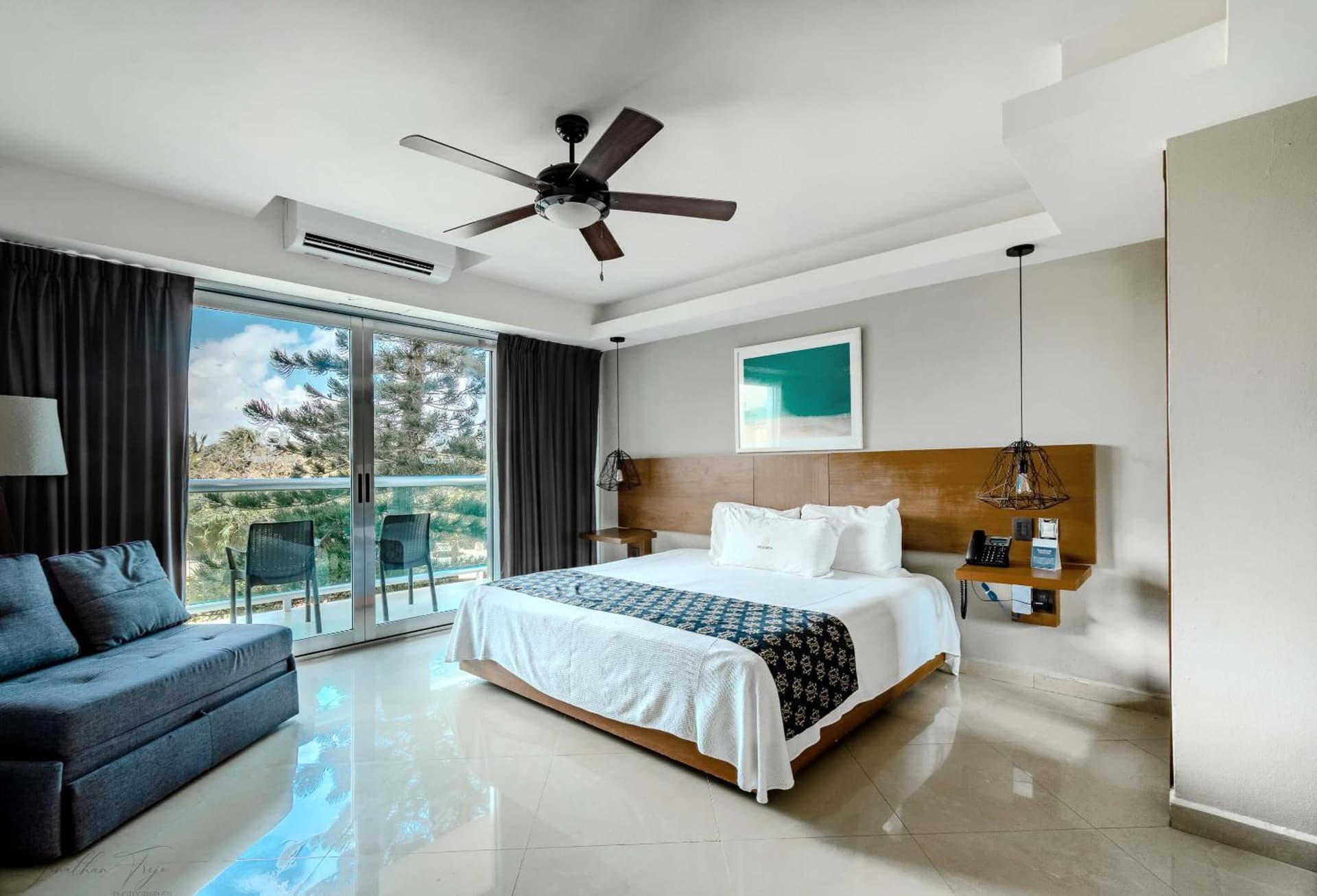 hotel room
