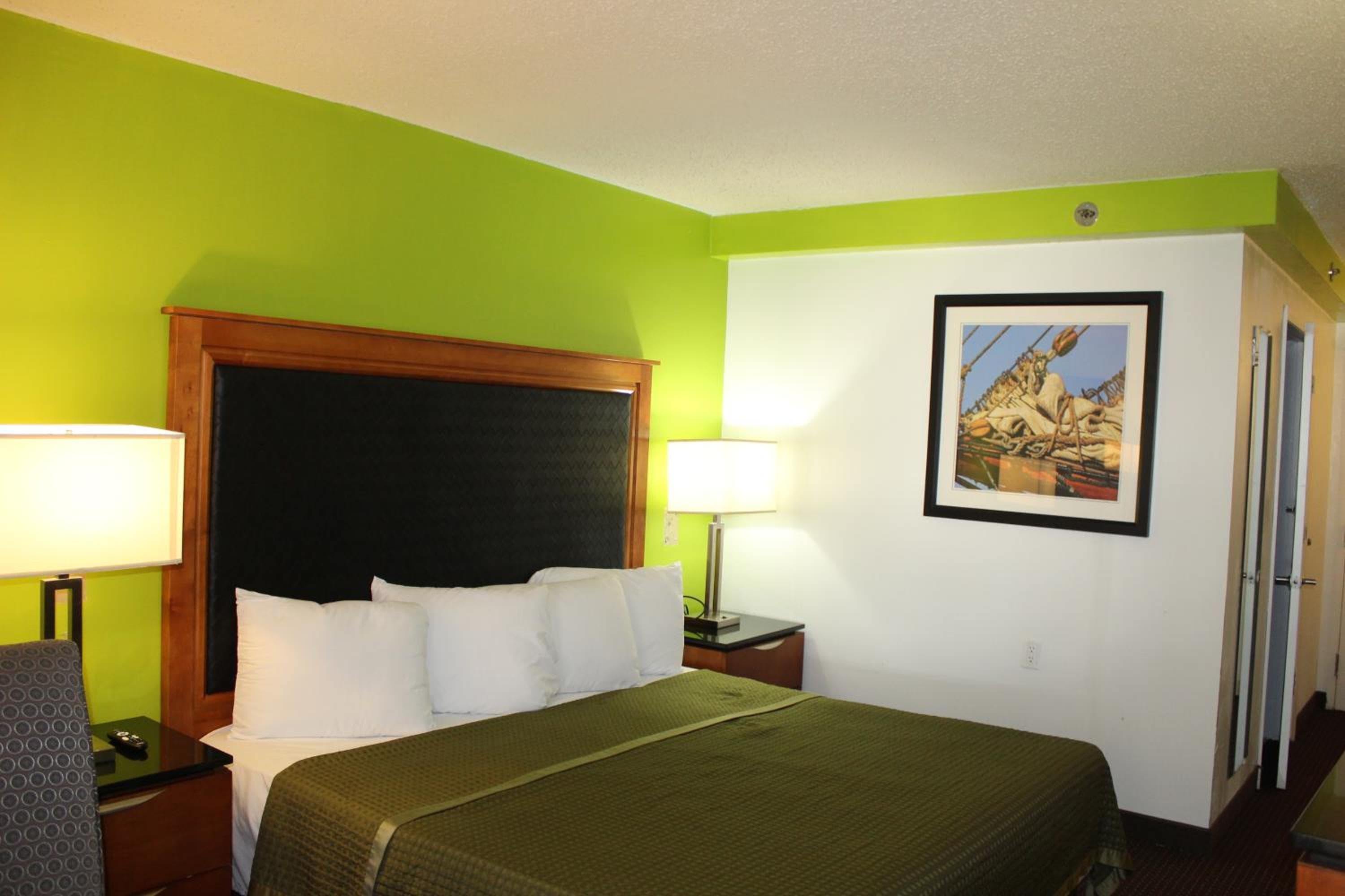 Spark By Hilton Roanoke Airport