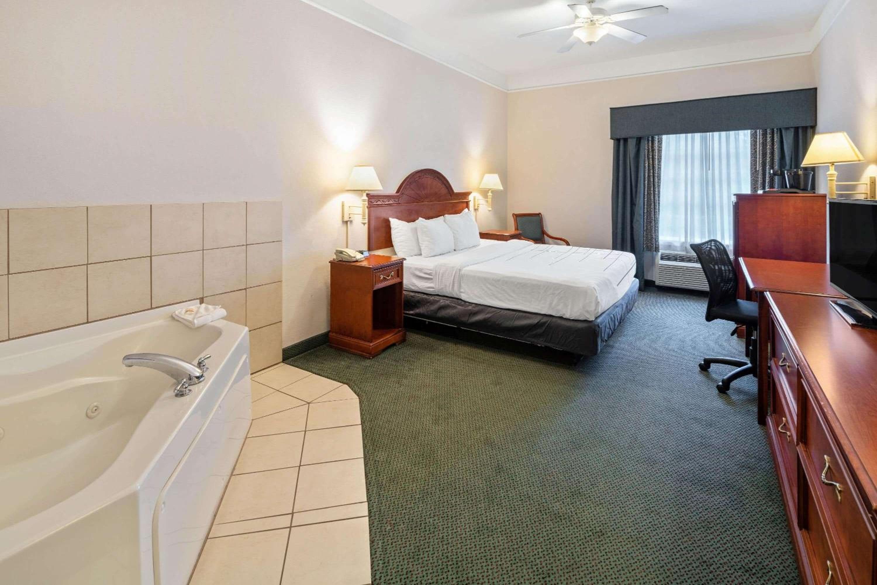 Stay Well Inn & Suites