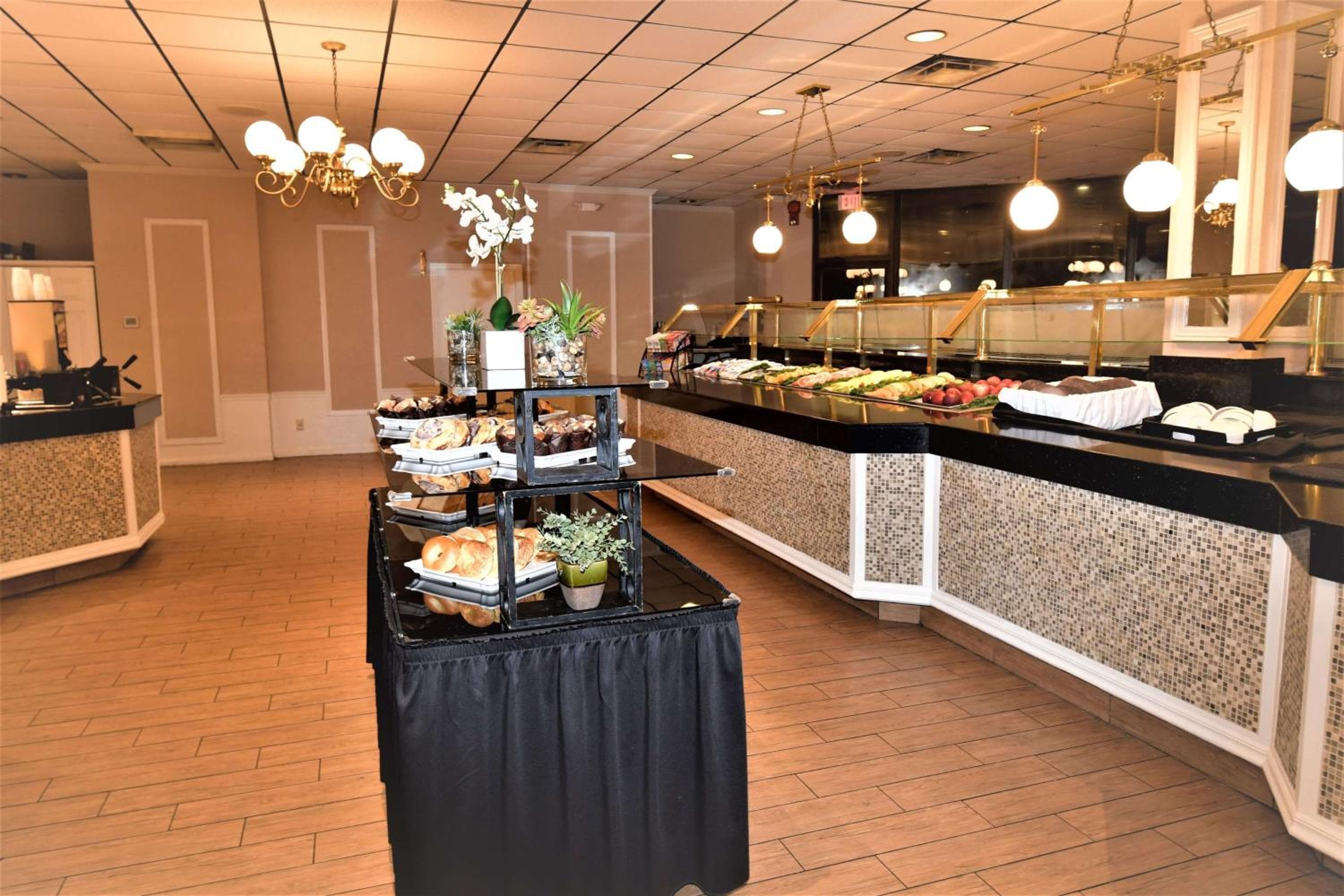 Ramada by Wyndham Jacksonville Hotel & Conference Center