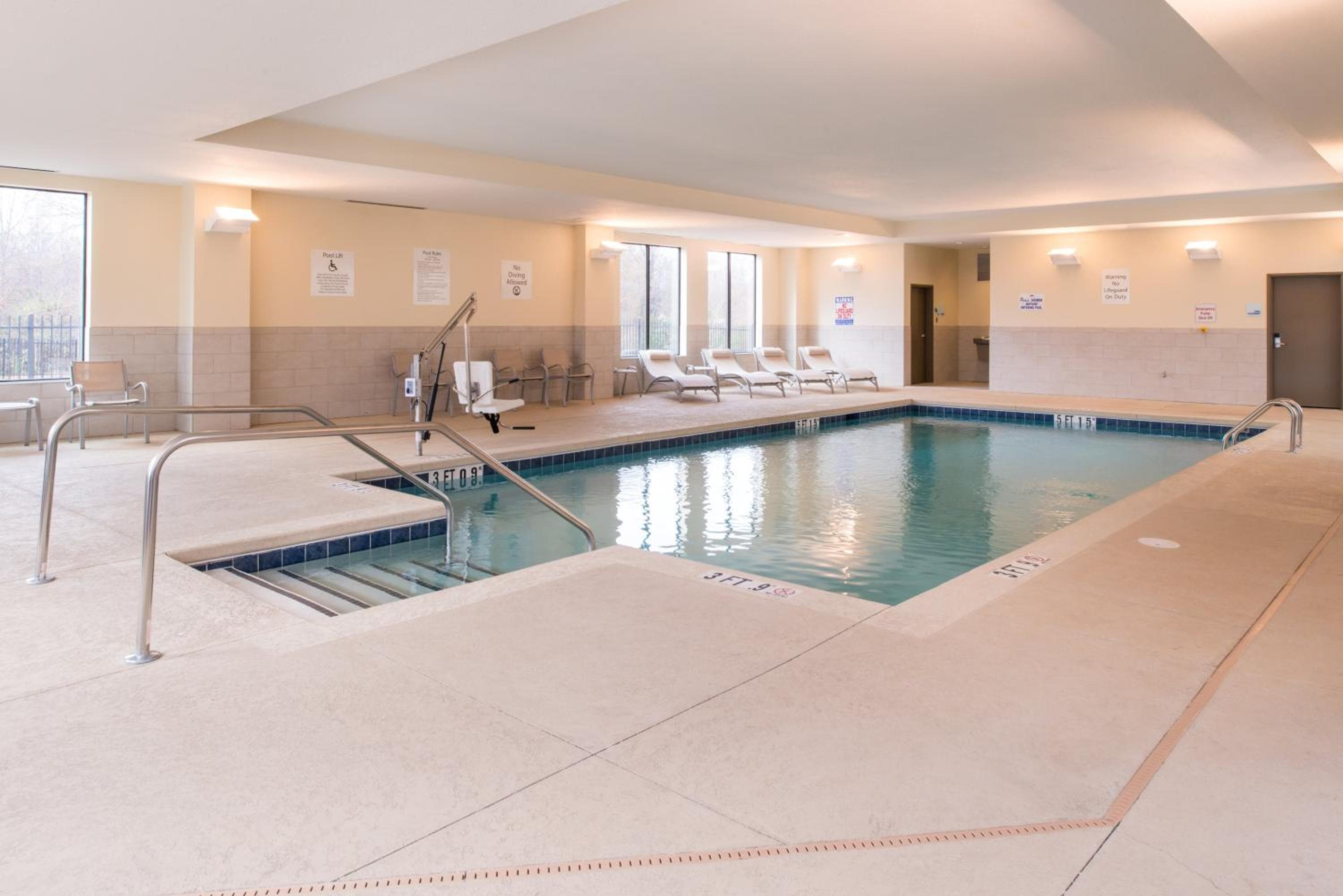 Holiday Inn Express & Suites Monroe by IHG