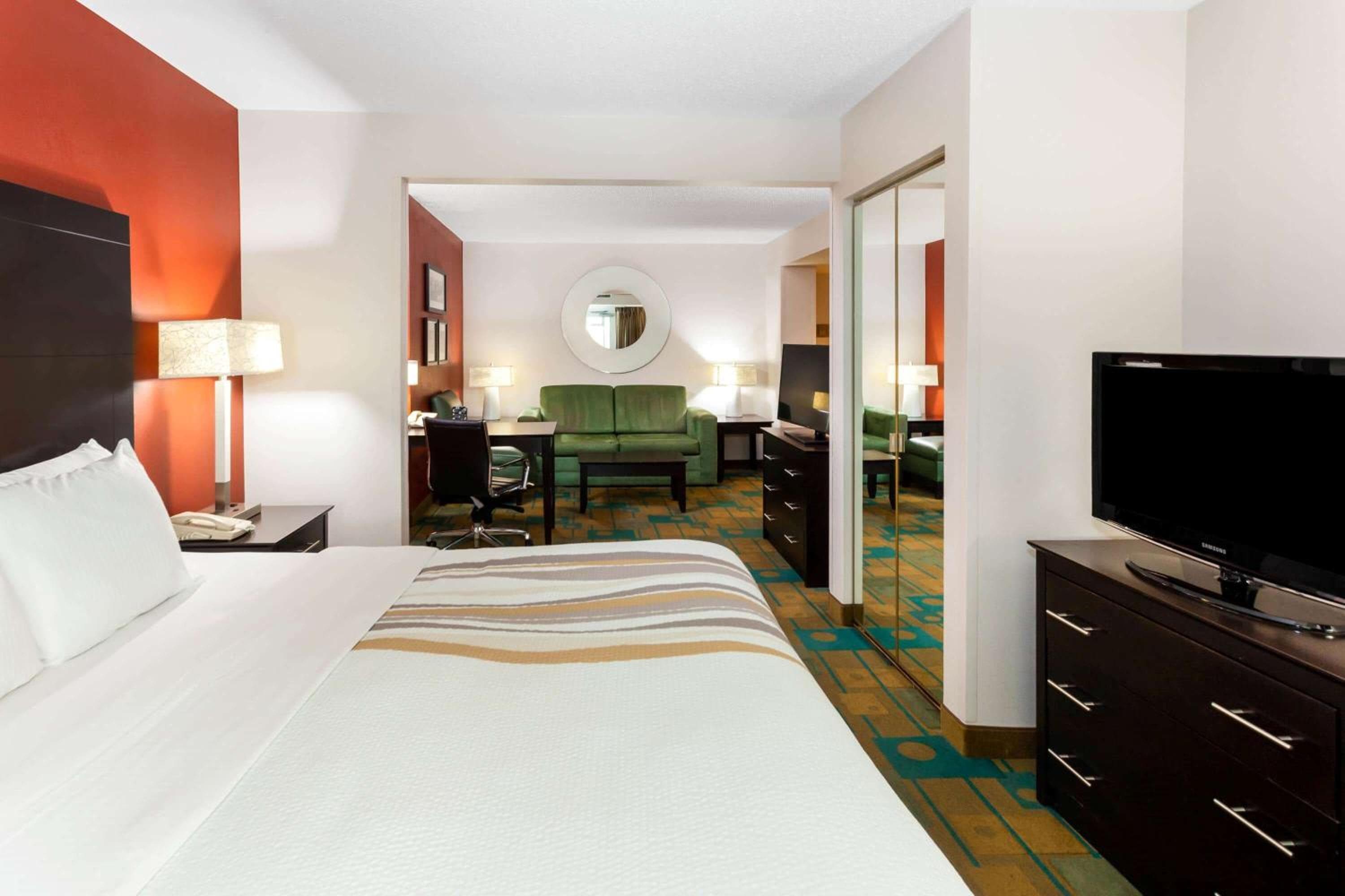 La Quinta by Wyndham Milwaukee Bayshore Area