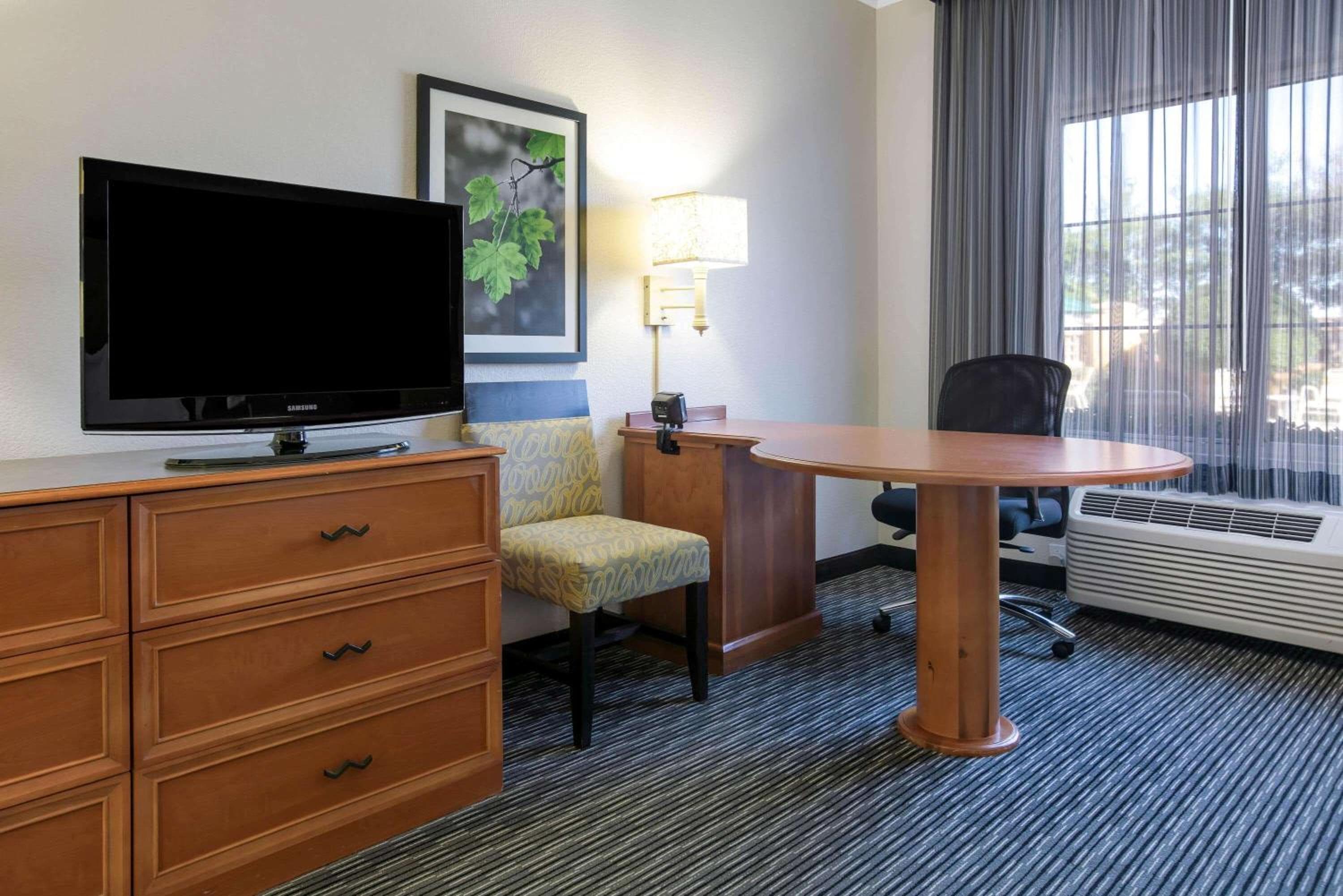 La Quinta by Wyndham Dallas Arlington South