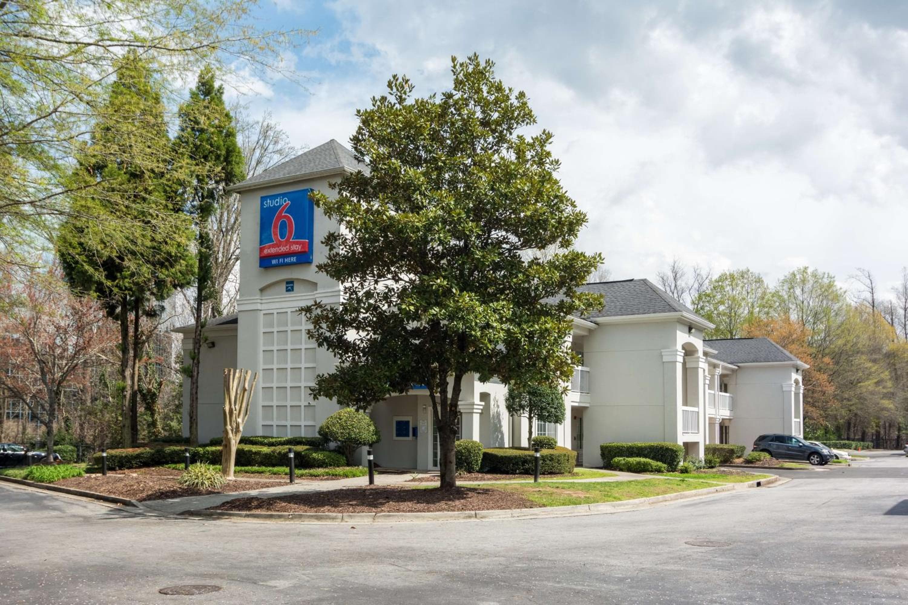 Studio 6 Extended Stay - Tucker, GA - Atlanta Northlake