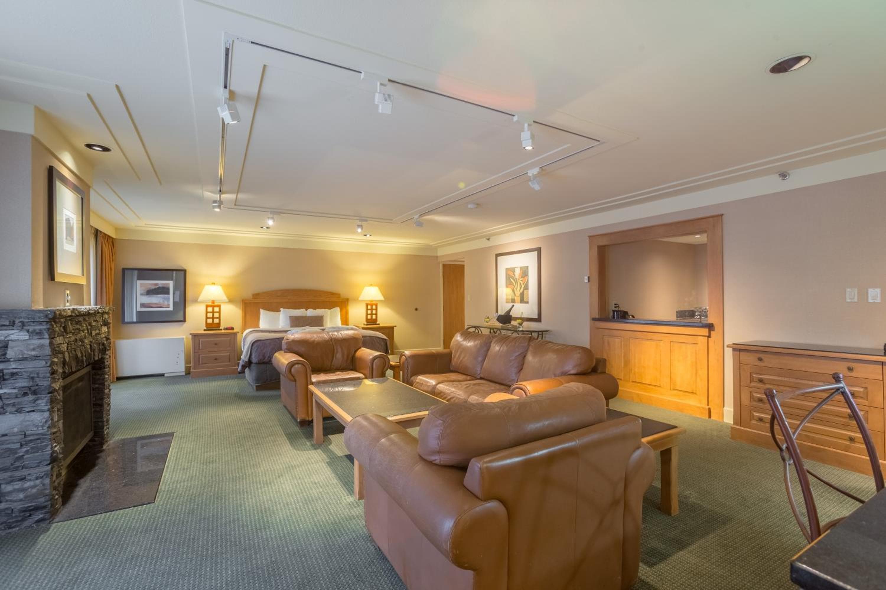 Banff Park Lodge