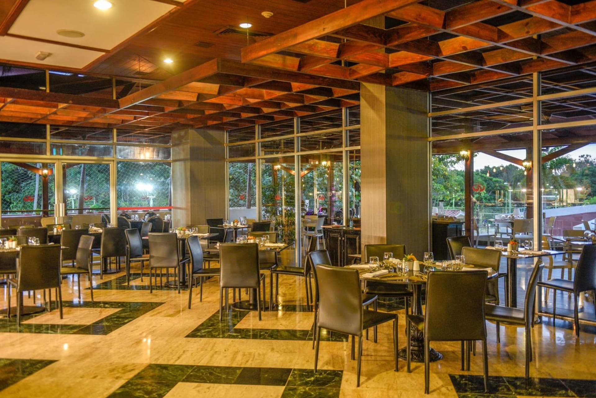 dining