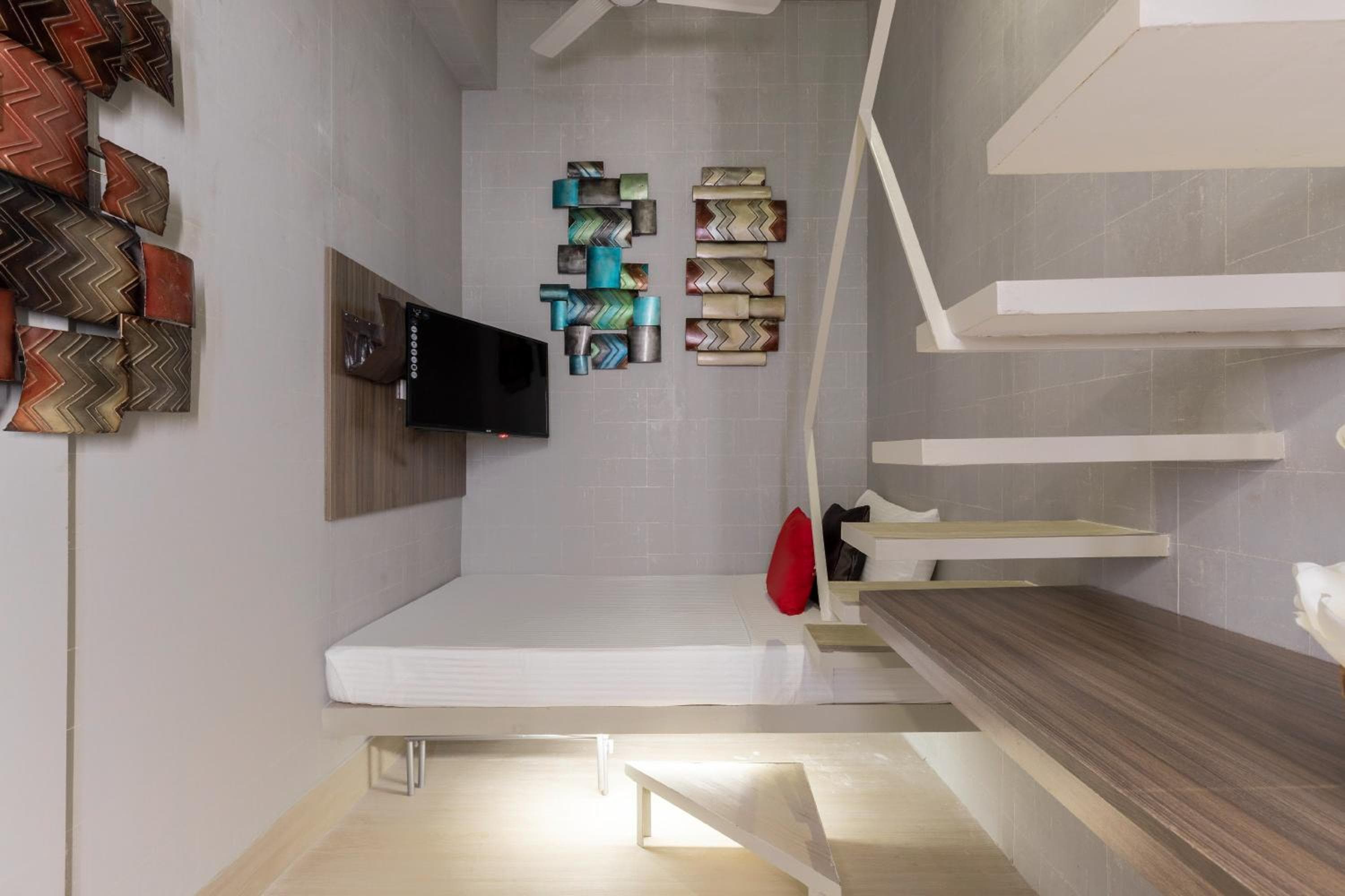 Selah Pods Hotel Manila