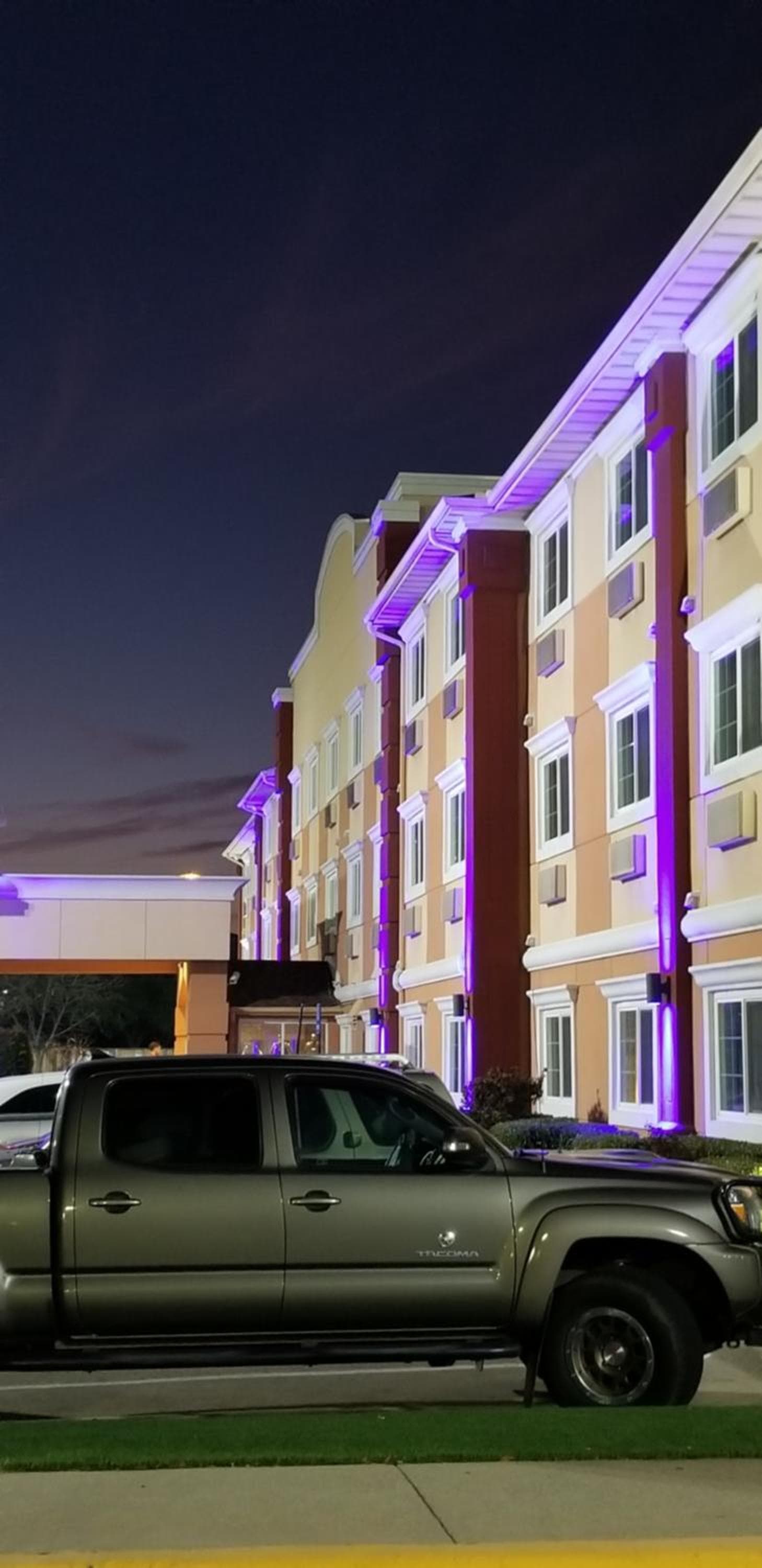 Baymont by Wyndham Dallas/ Love Field
