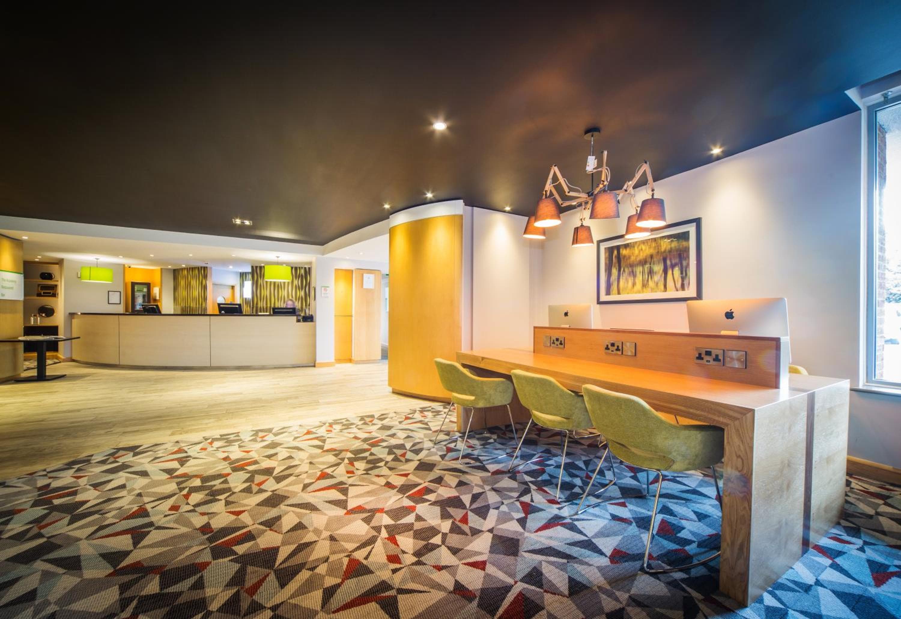 Holiday Inn Reading South M4 Jct 11 by IHG