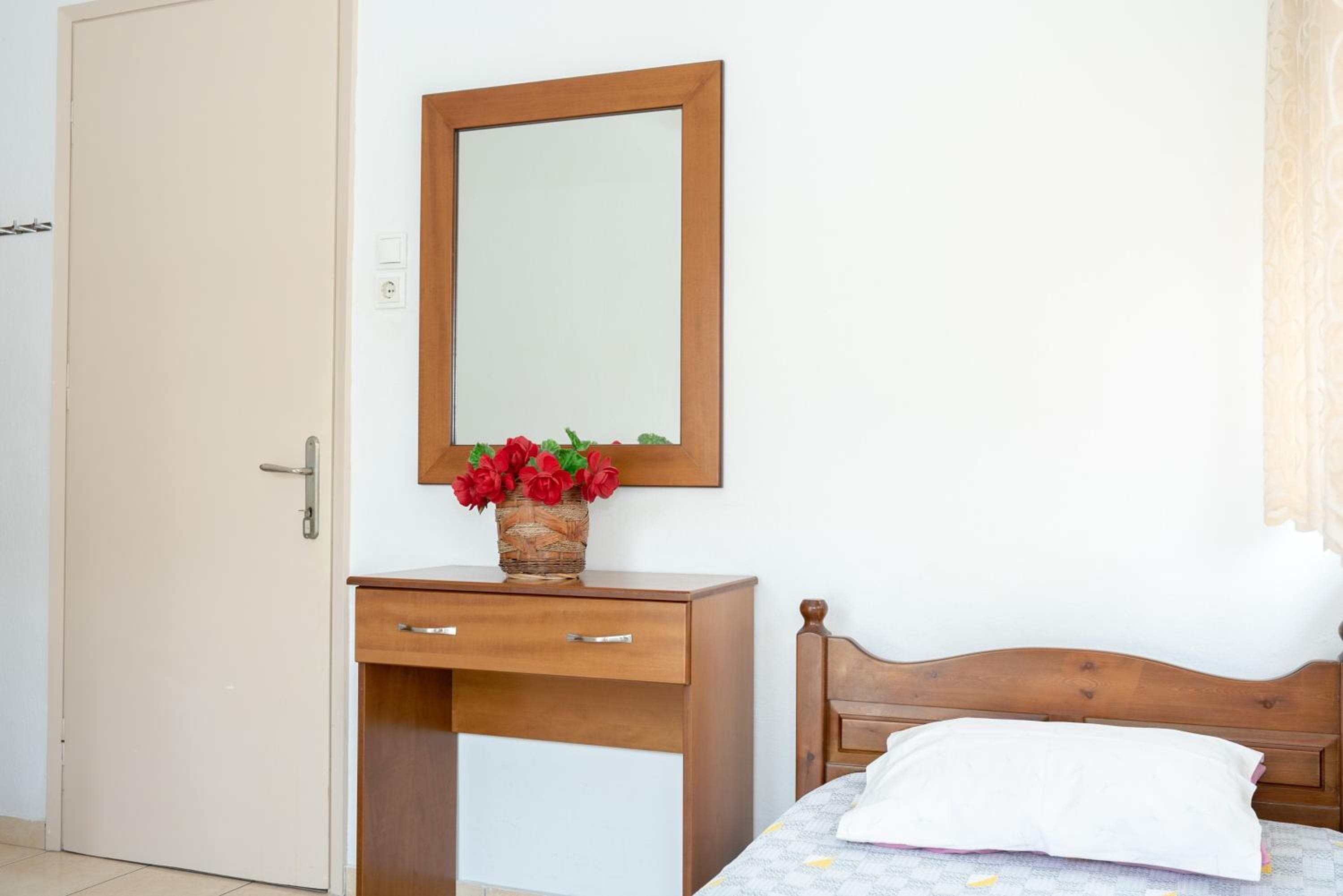 Μpasias Apartments