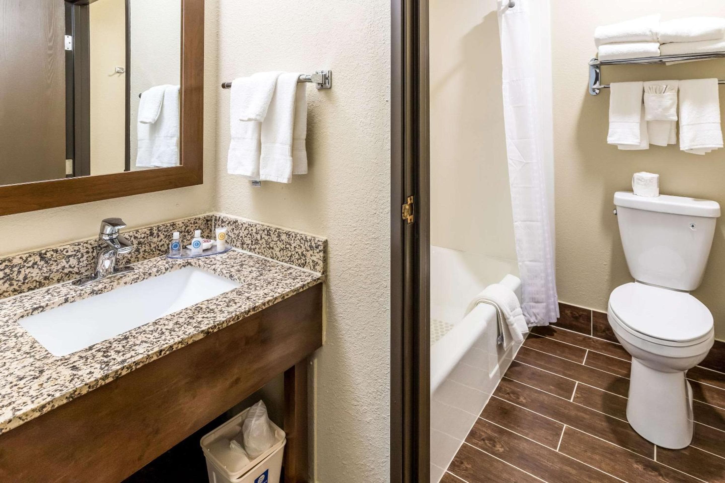Comfort Inn Waukesha - Milwaukee West