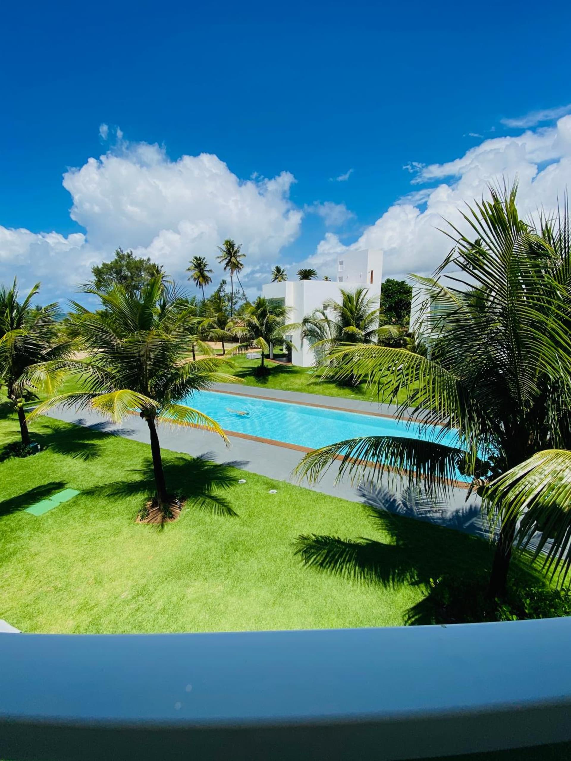 B Blue Beachouses