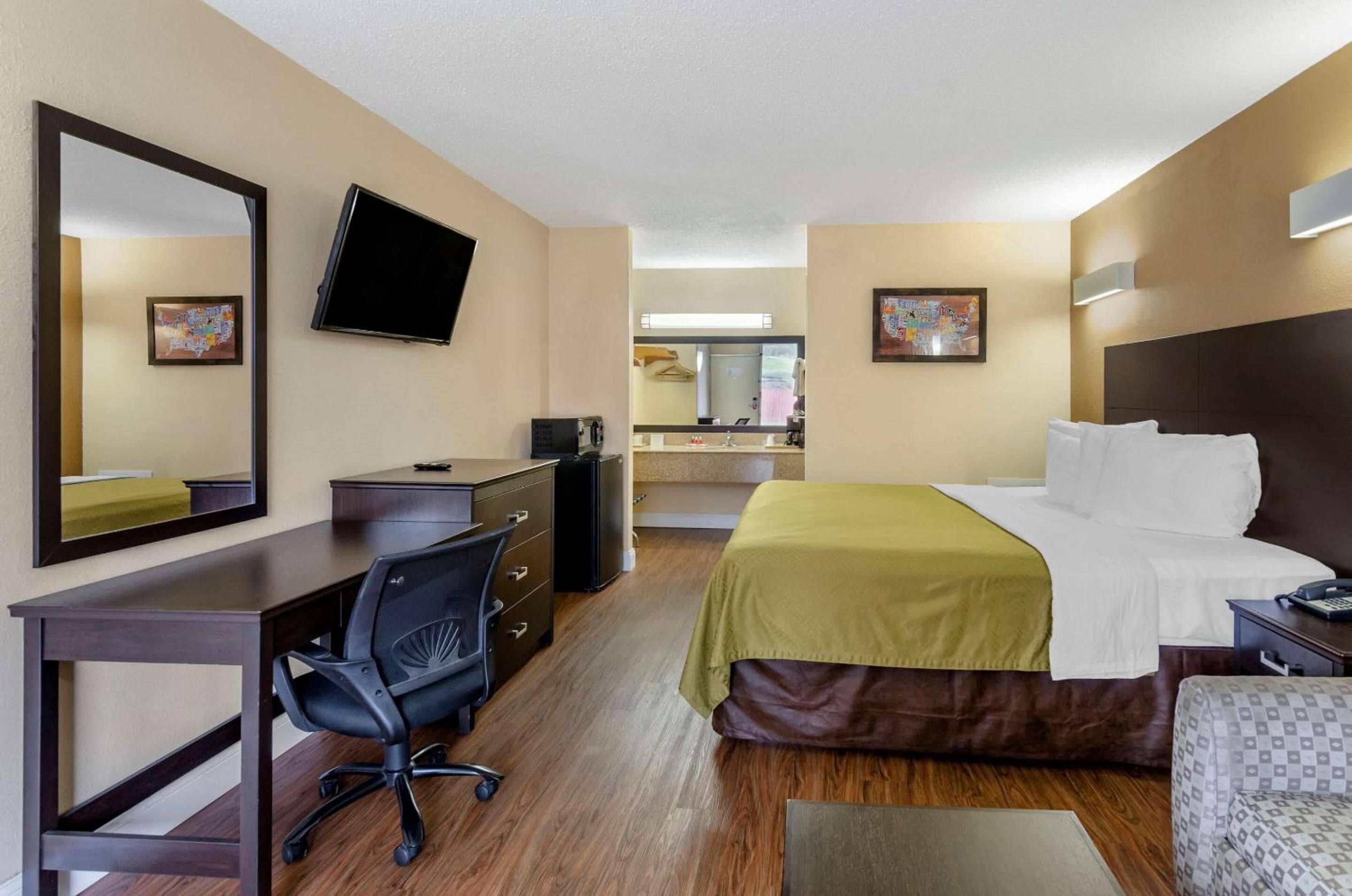 Econo Lodge Roanoke Civic Center