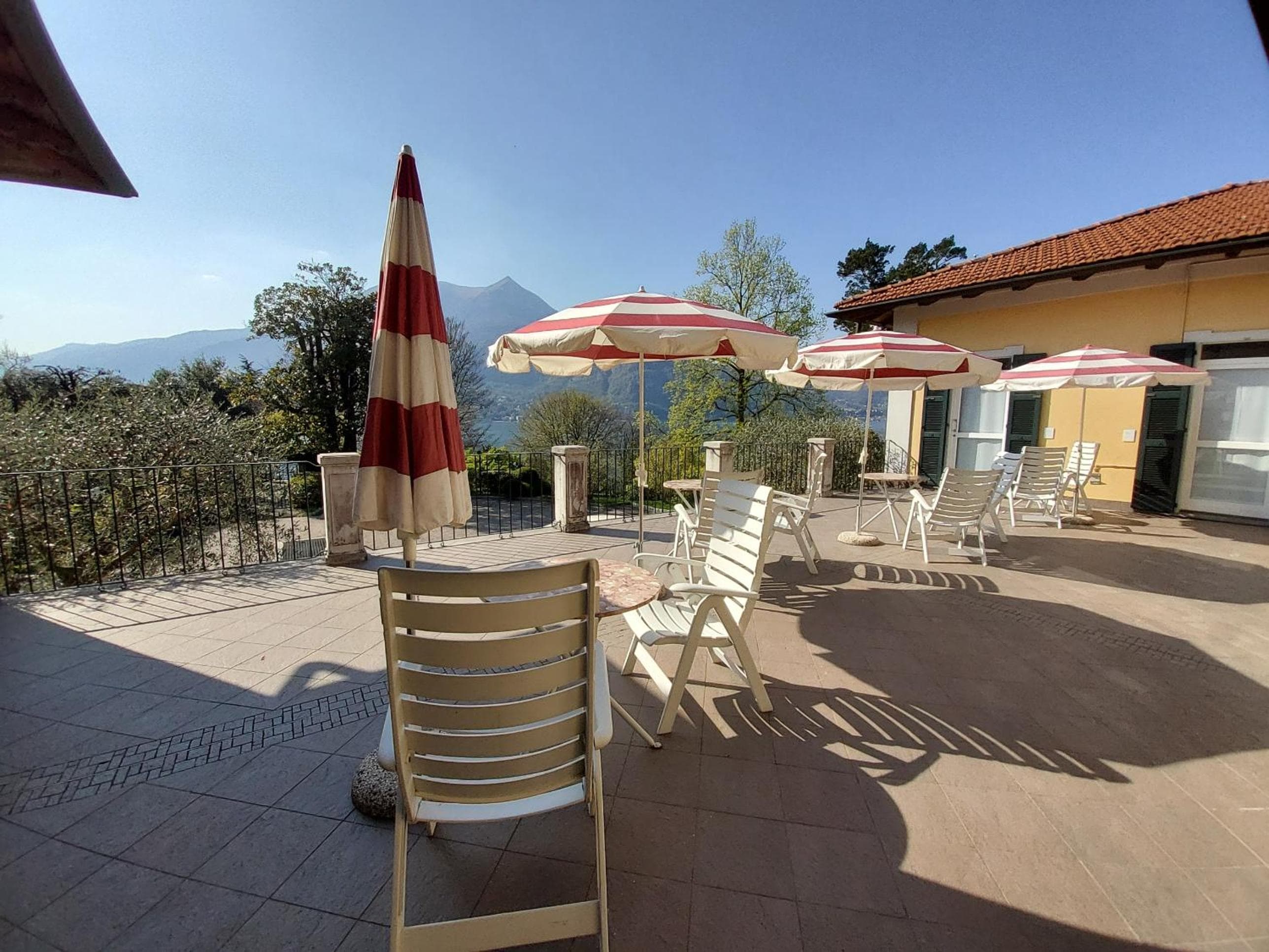 Residence L'Ulivo - Apartments in the city Center, with Fitness, Squash & Private Parking
