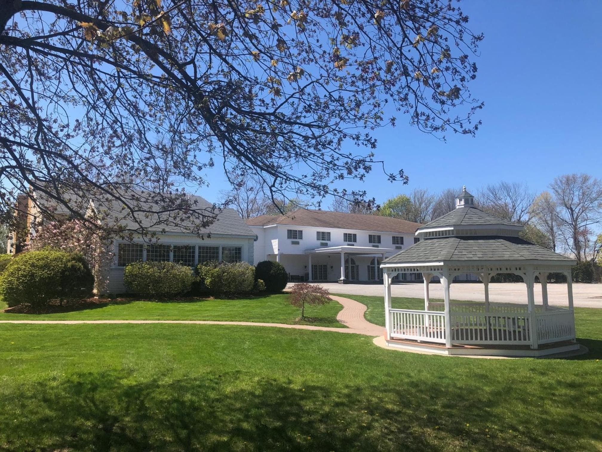 Best Western Plus, The Inn at Hampton