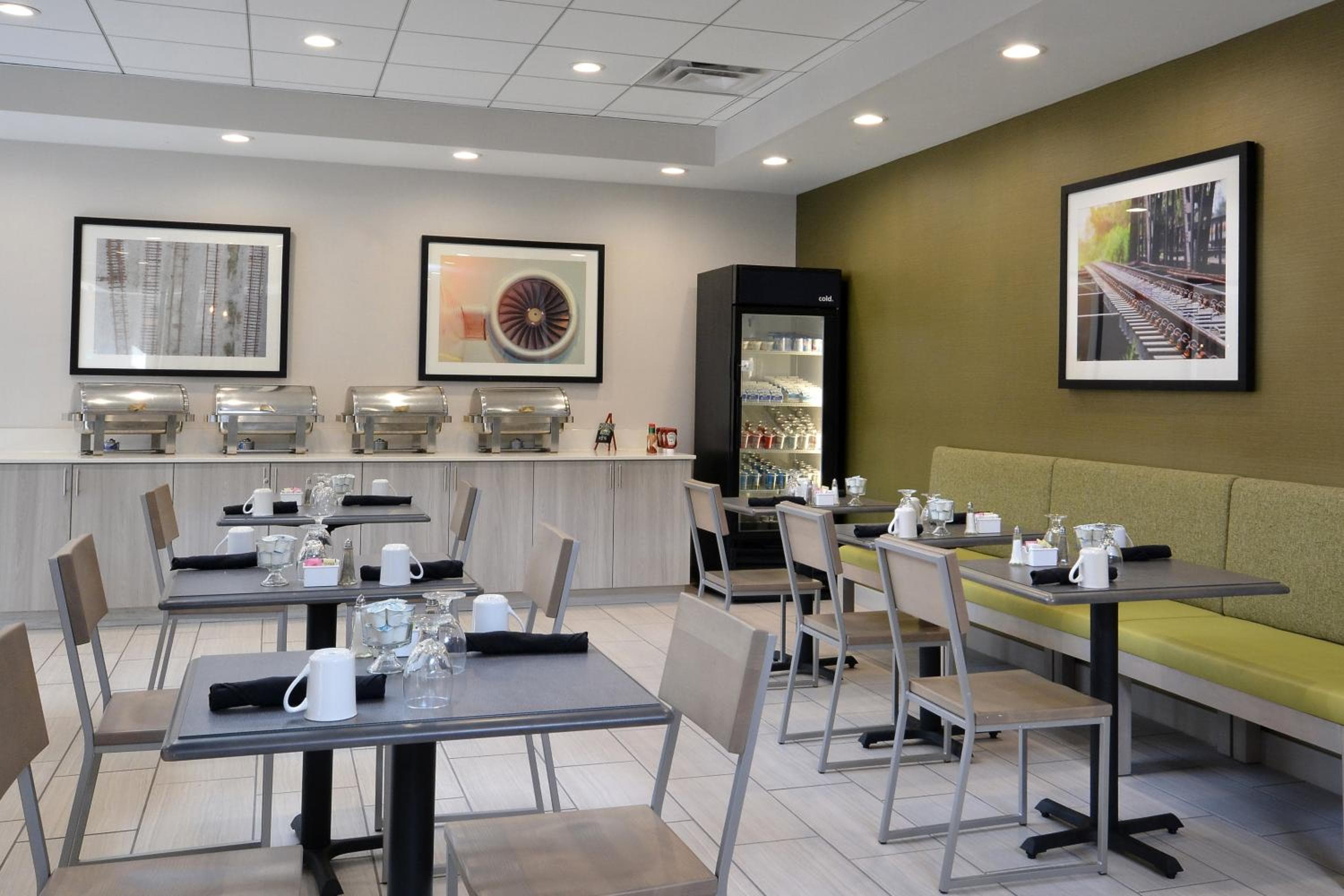 Holiday Inn Raleigh Durham Airport by IHG