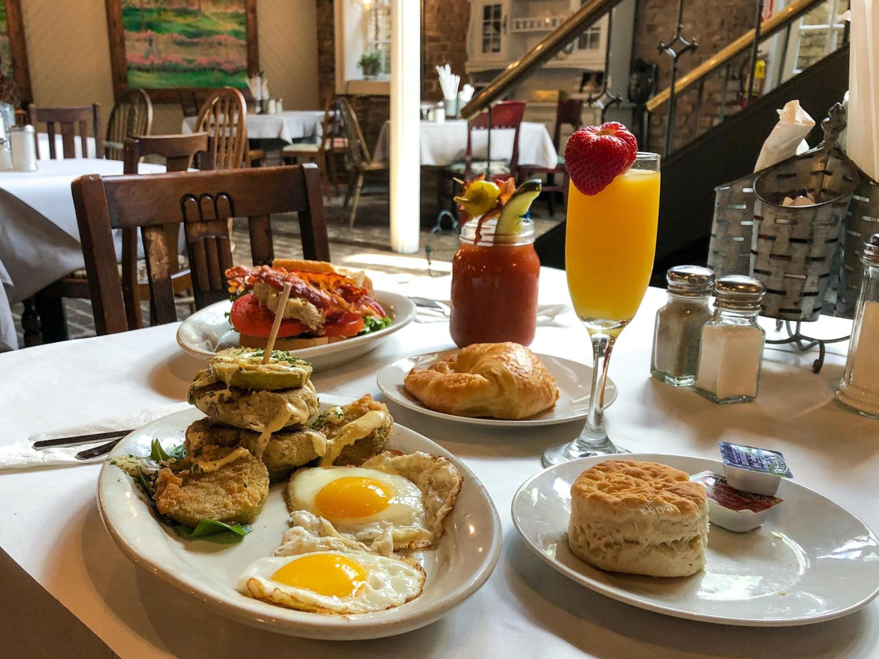 East Bay Inn, Historic Inns of Savannah Collection