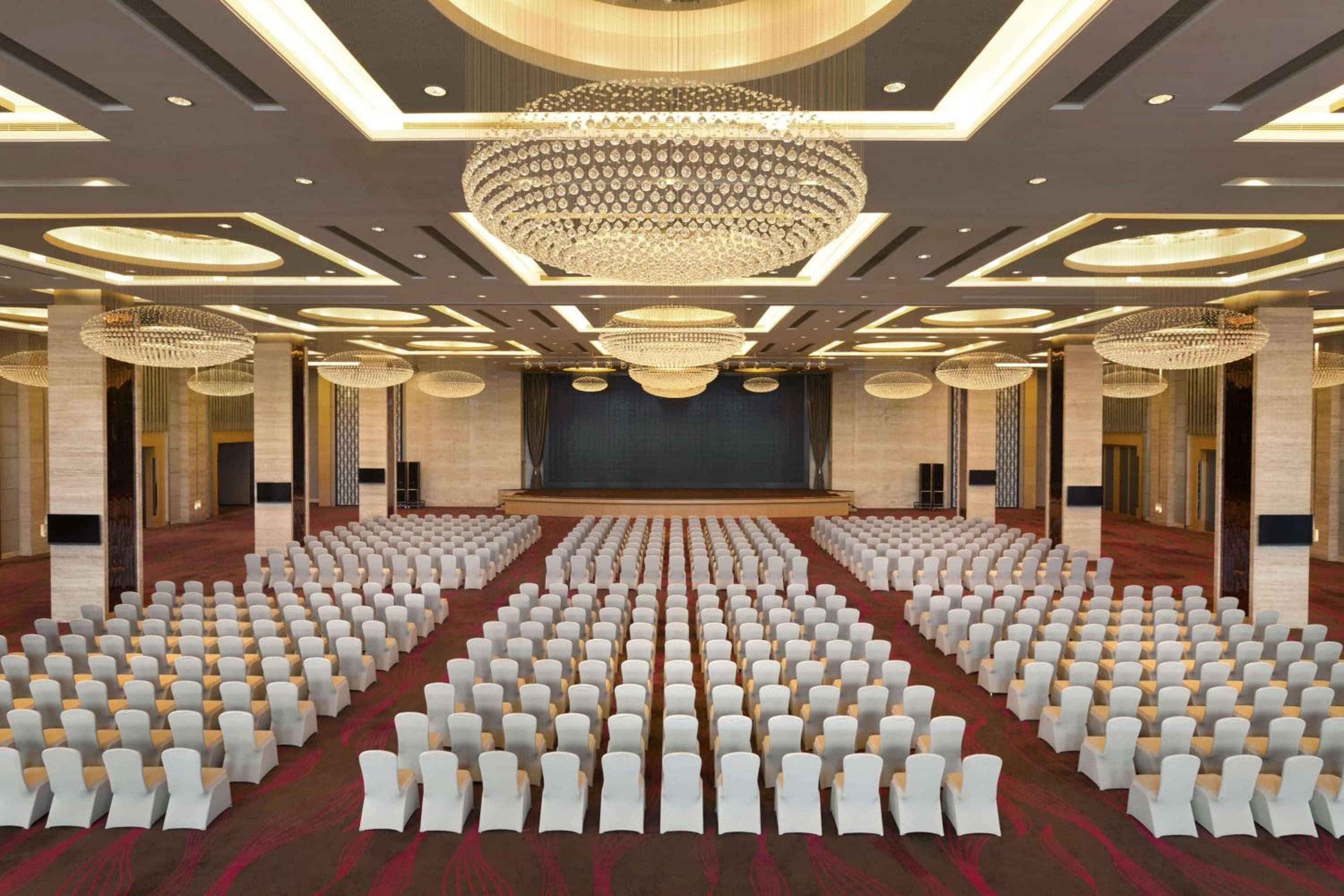 Wyndham JinJiang Hotel