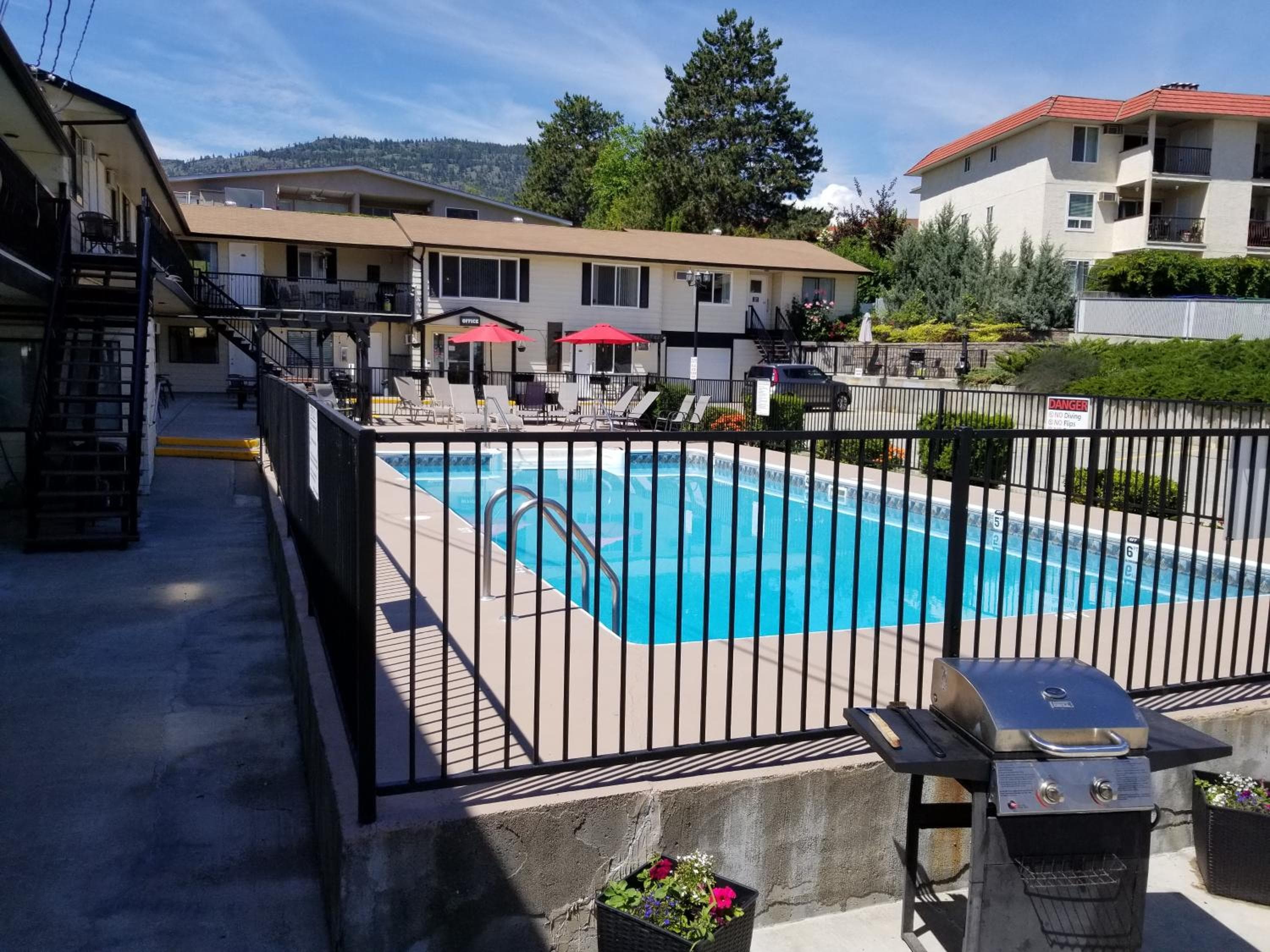 Osoyoos Lakeview Inn & Suites