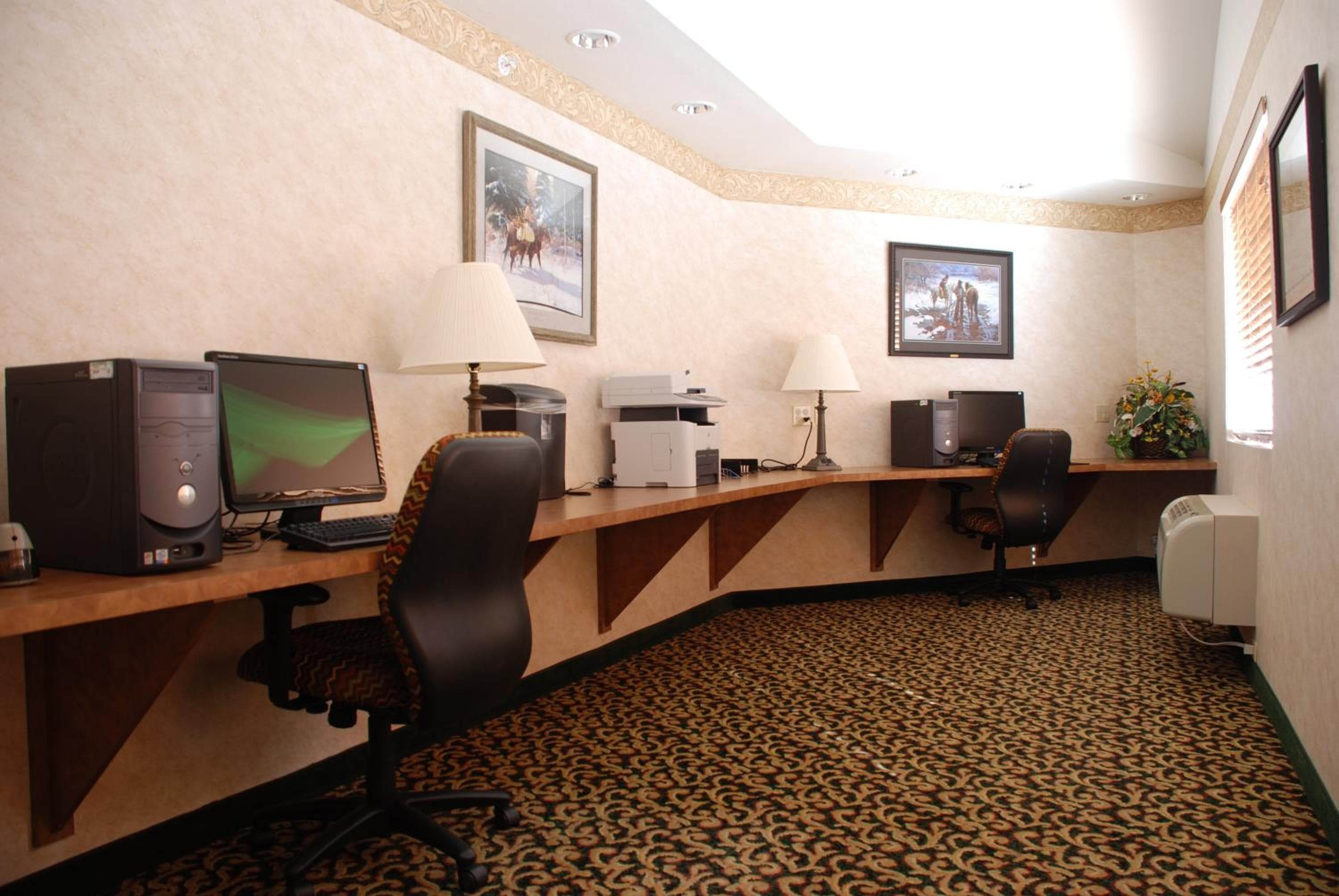 Holiday Inn Express Hotel & Suites Raton by IHG