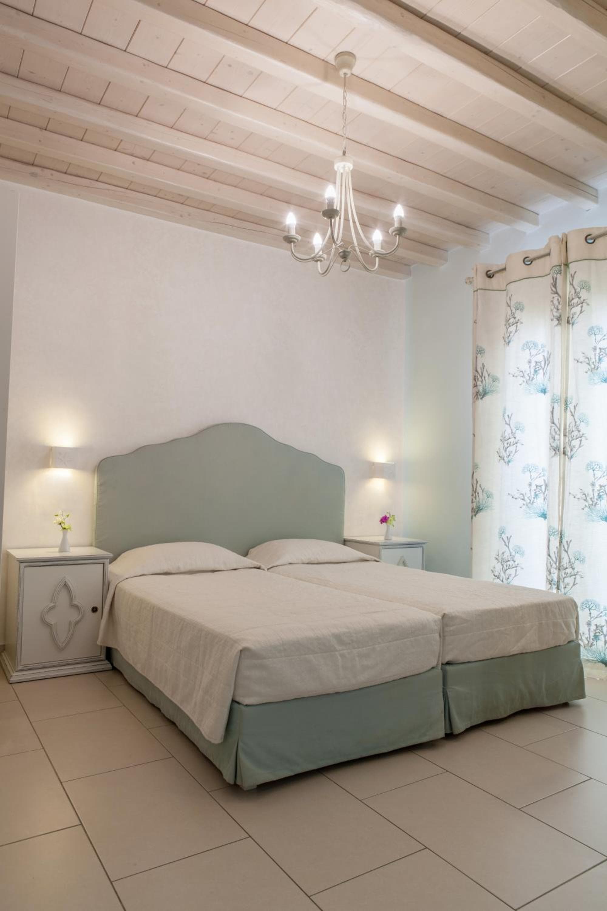 Aeolos Resort