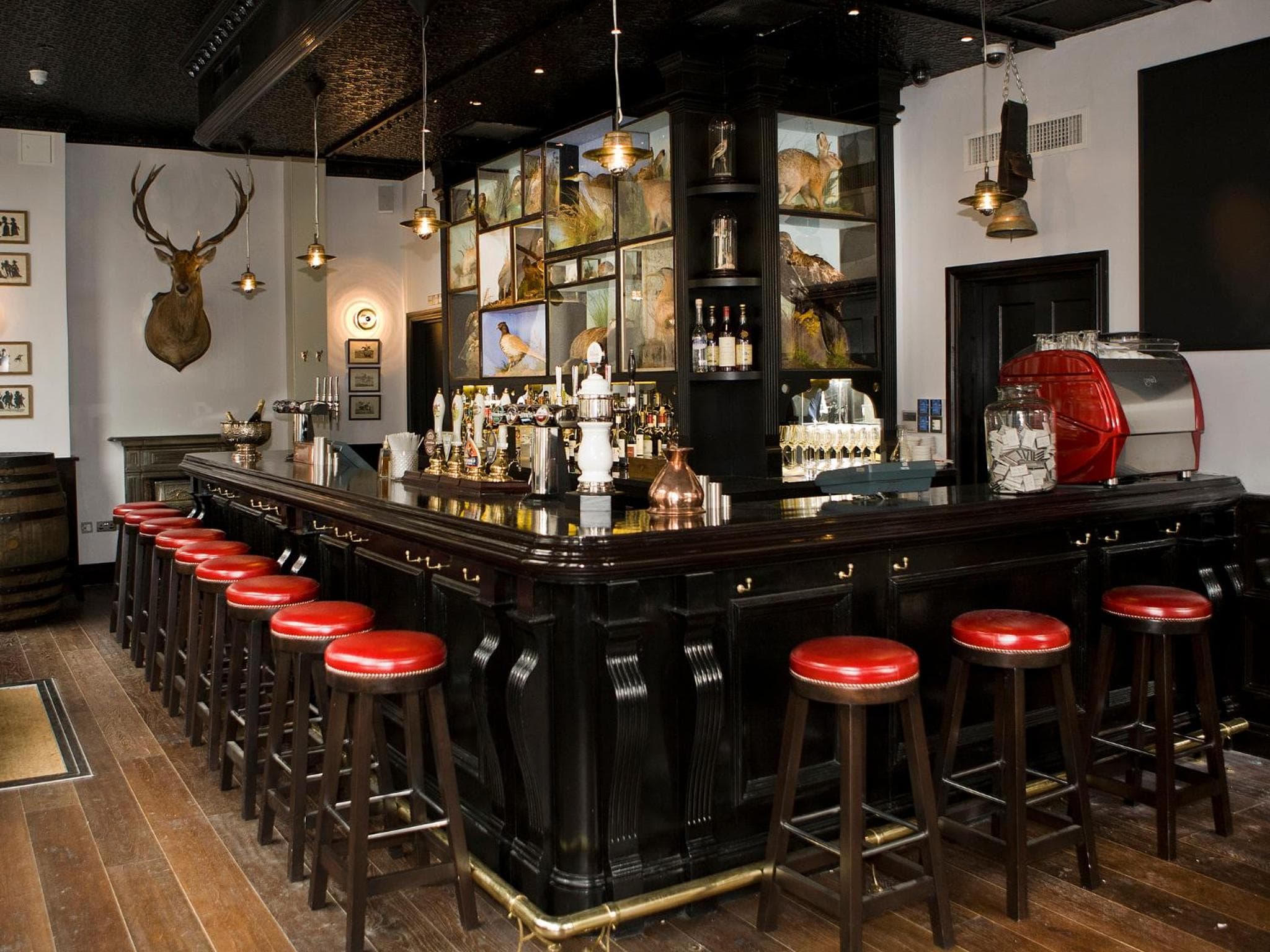 bar