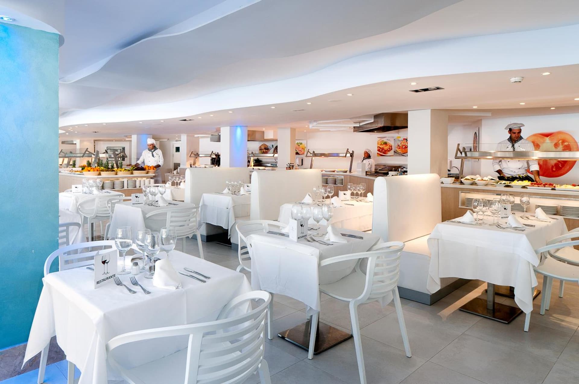 FERGUS Style Cala Blanca Suites