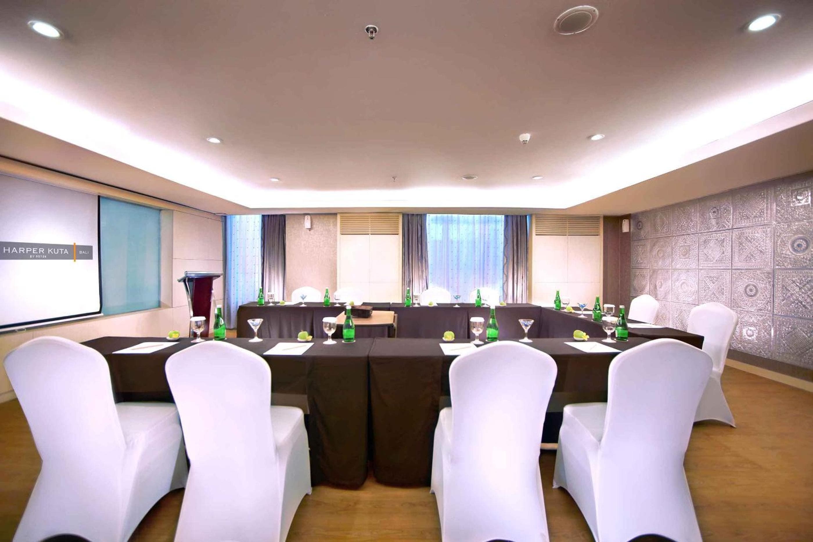 Harper Kuta Hotel by ASTON