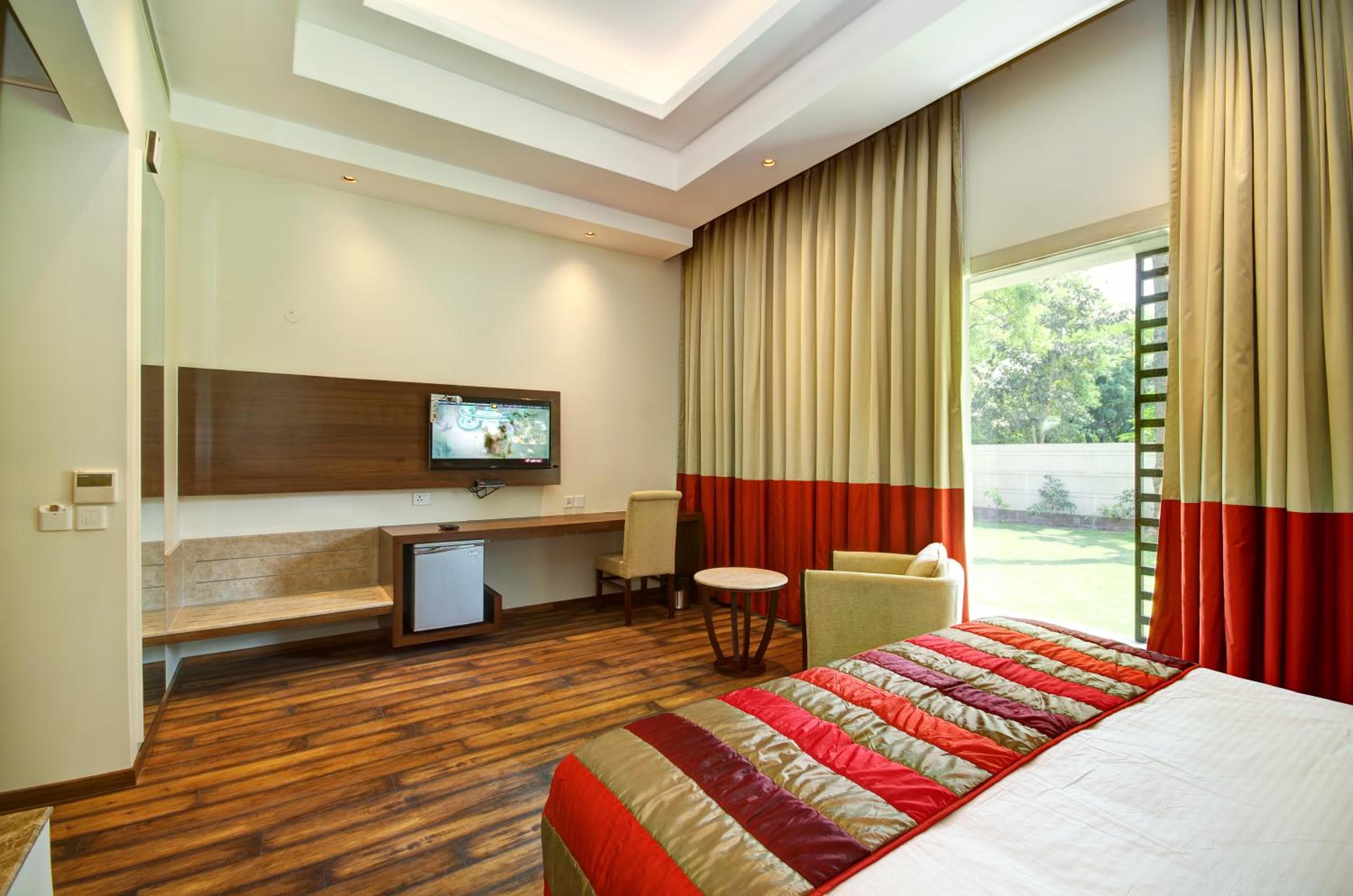 Hotel LaSagrita,Sunder Nagar