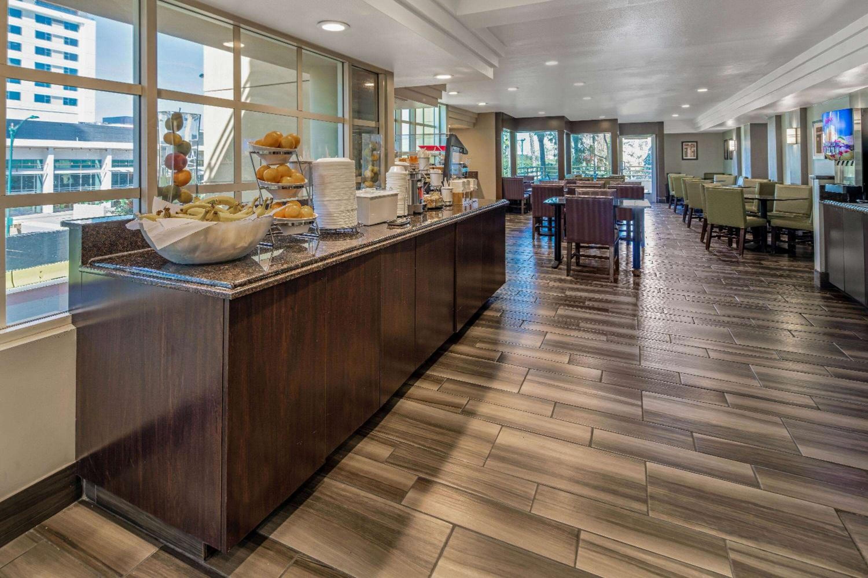 La Quinta by Wyndham Anaheim