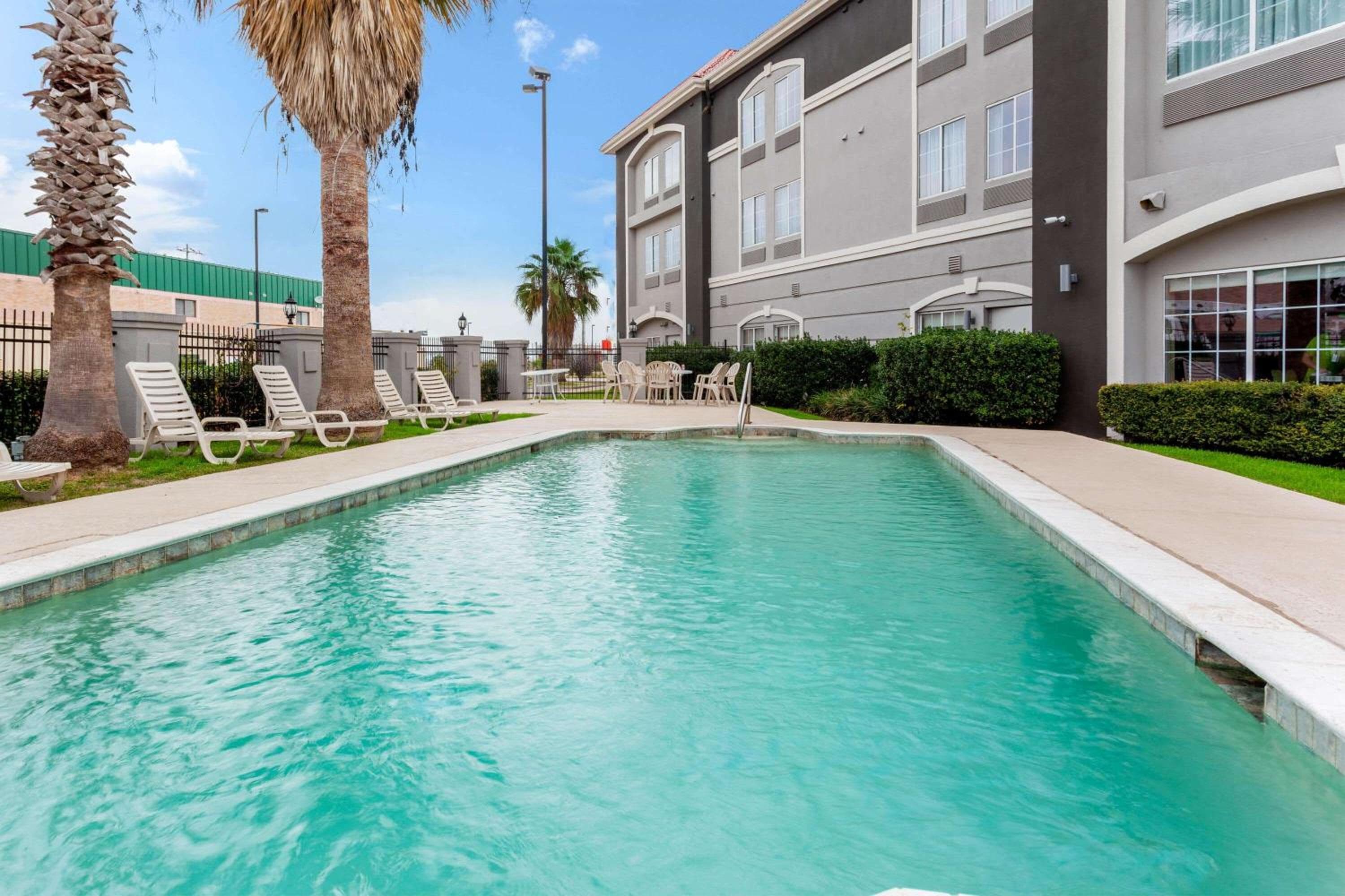 La Quinta by Wyndham Seguin