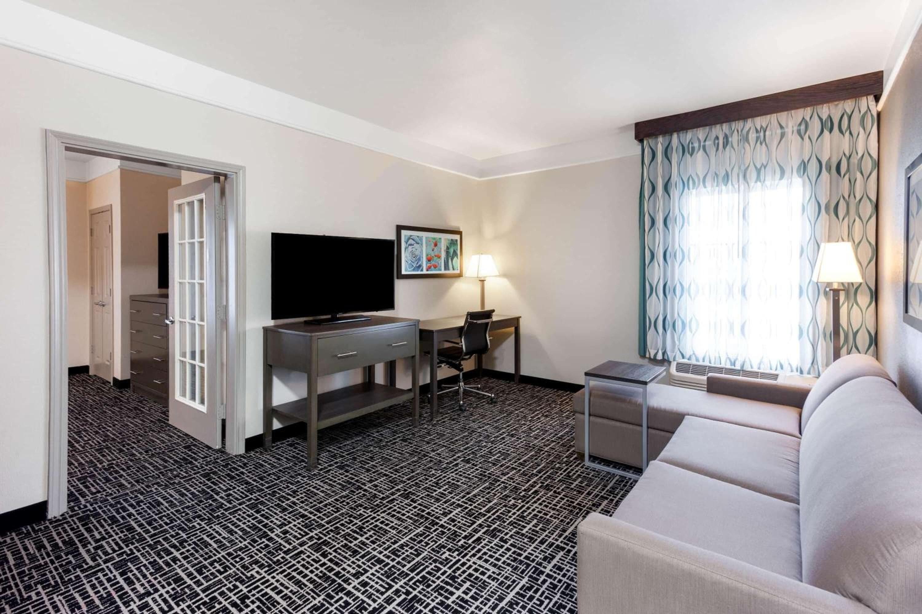 La Quinta by Wyndham Seguin