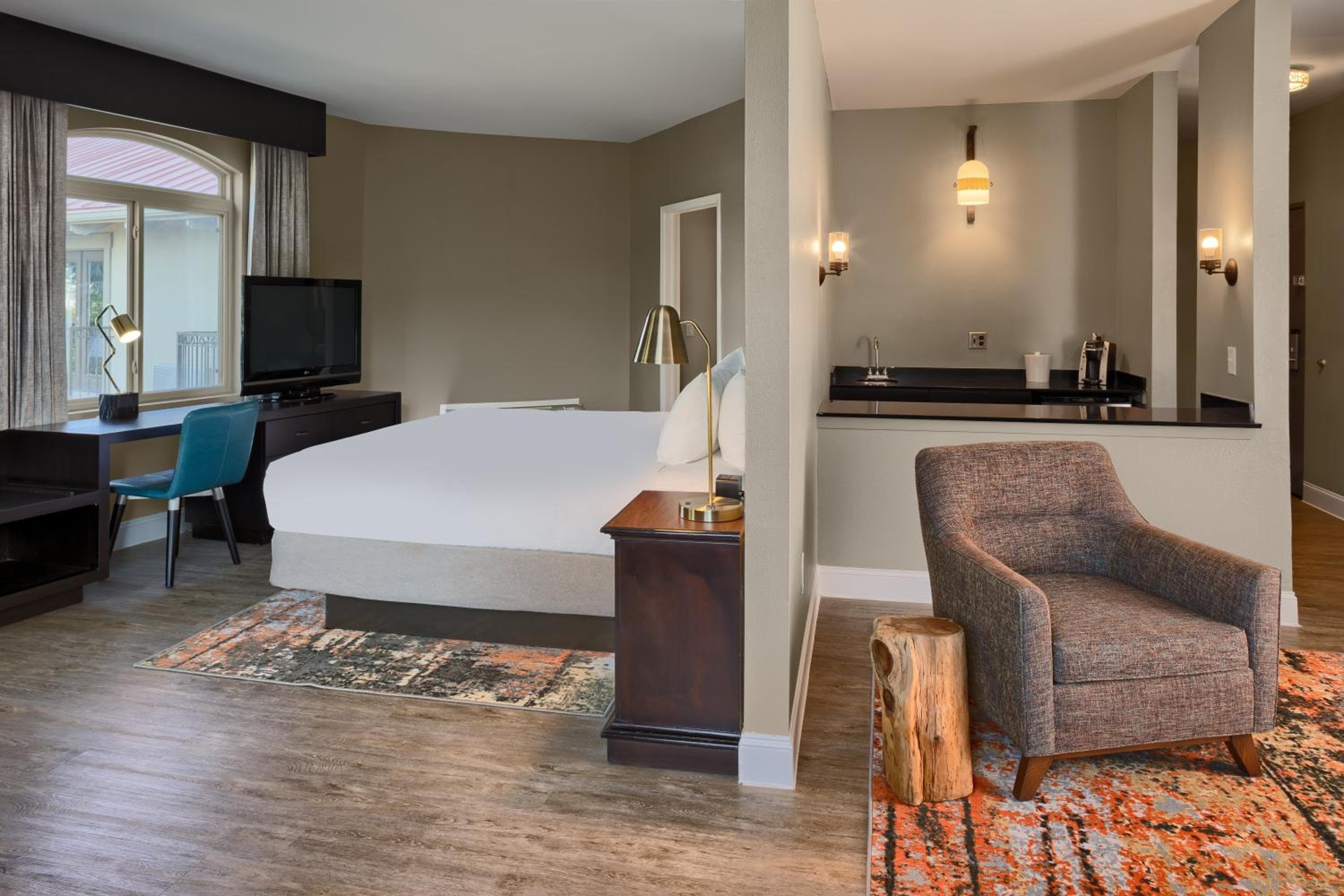 Hotel Indigo San Antonio Riverwalk by IHG