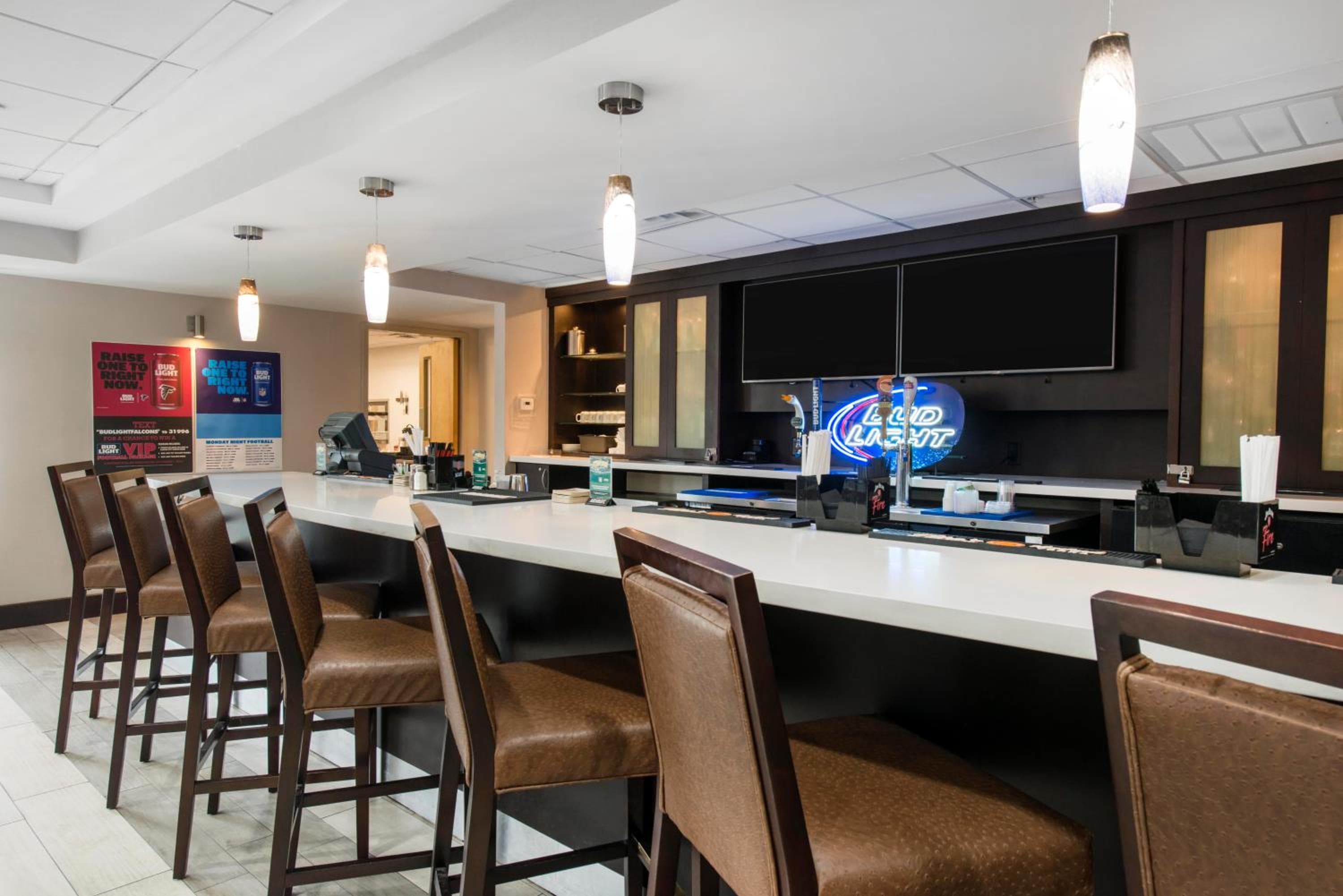 Holiday Inn Savannah South - I-95 Gateway by IHG