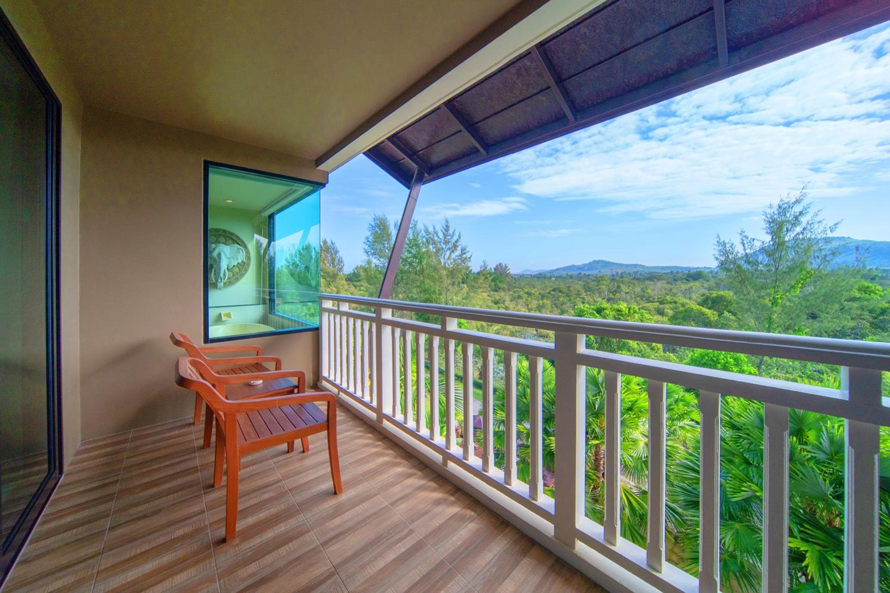 Maikhao Palm Beach Resort - SHA Plus
