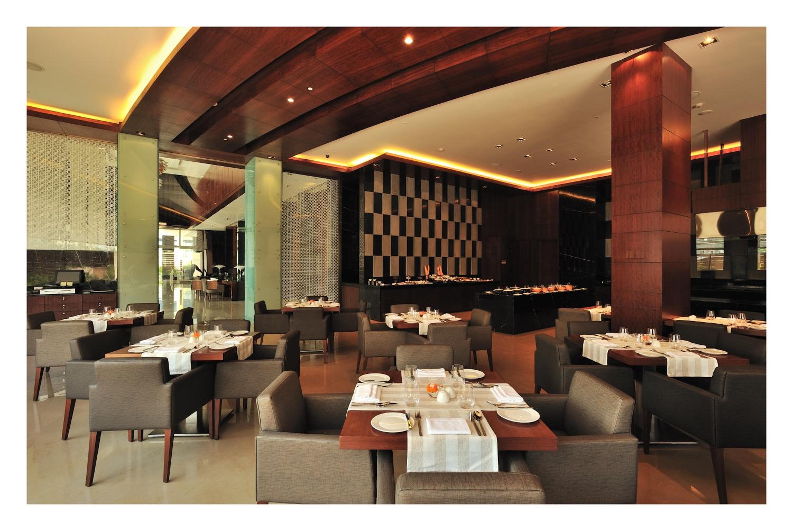 The Anya Hotel Gurgaon - Golf Course Road