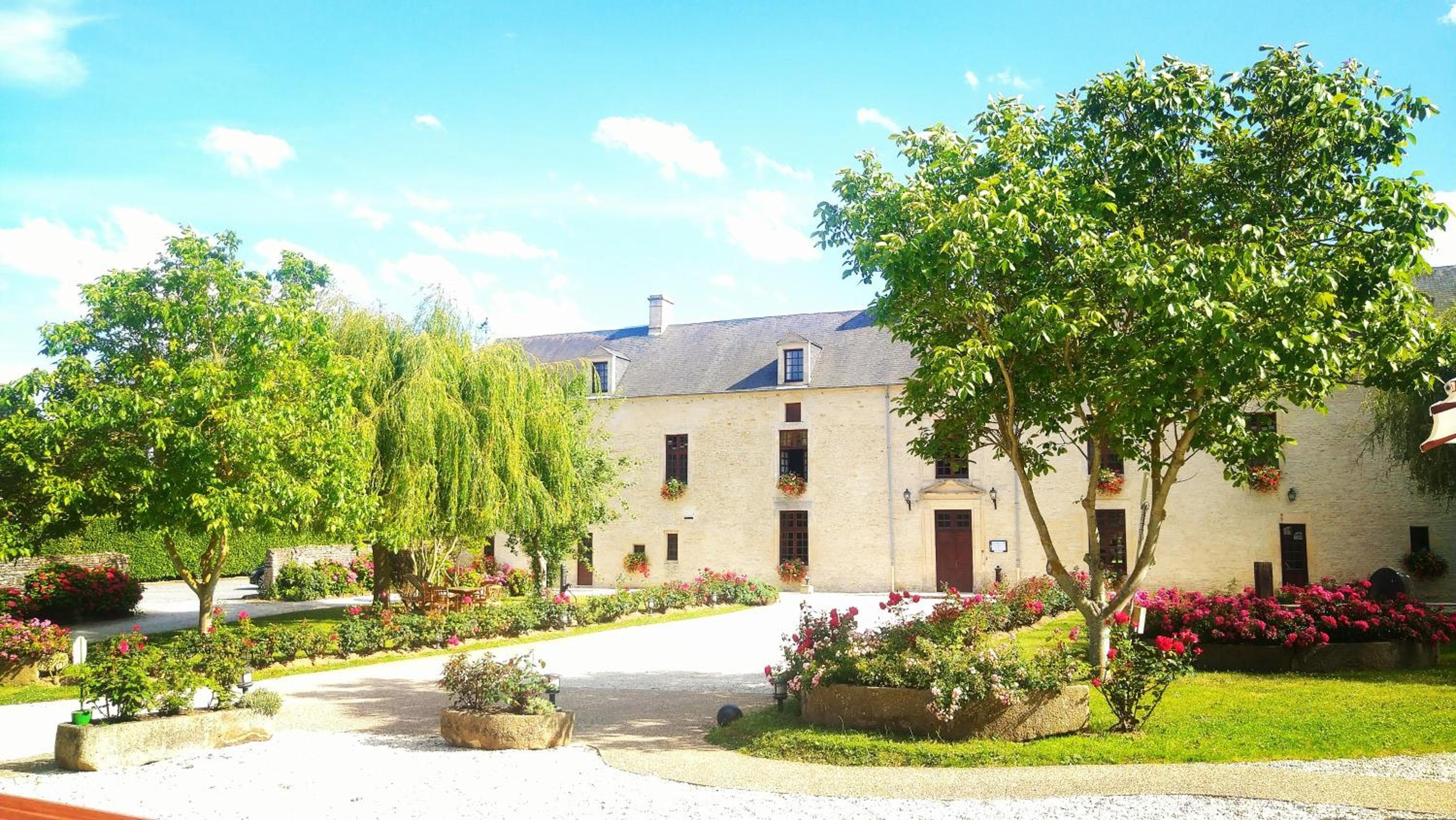 Hôtel Le Manoir De Mathan Crépon à la campagne 5 mn d'Arromanches et 10 mn de Bayeux