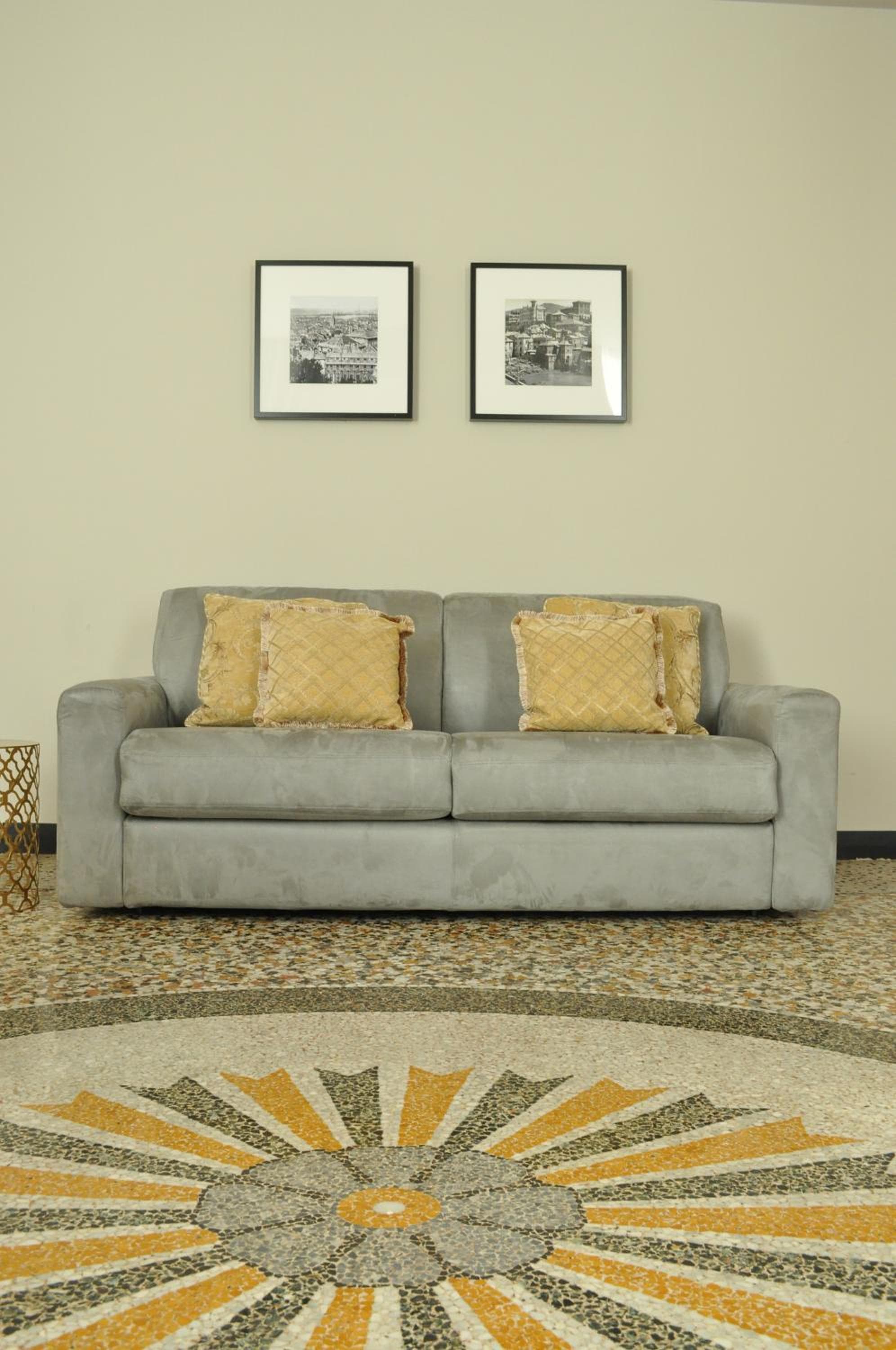 HNN Luxury Suites