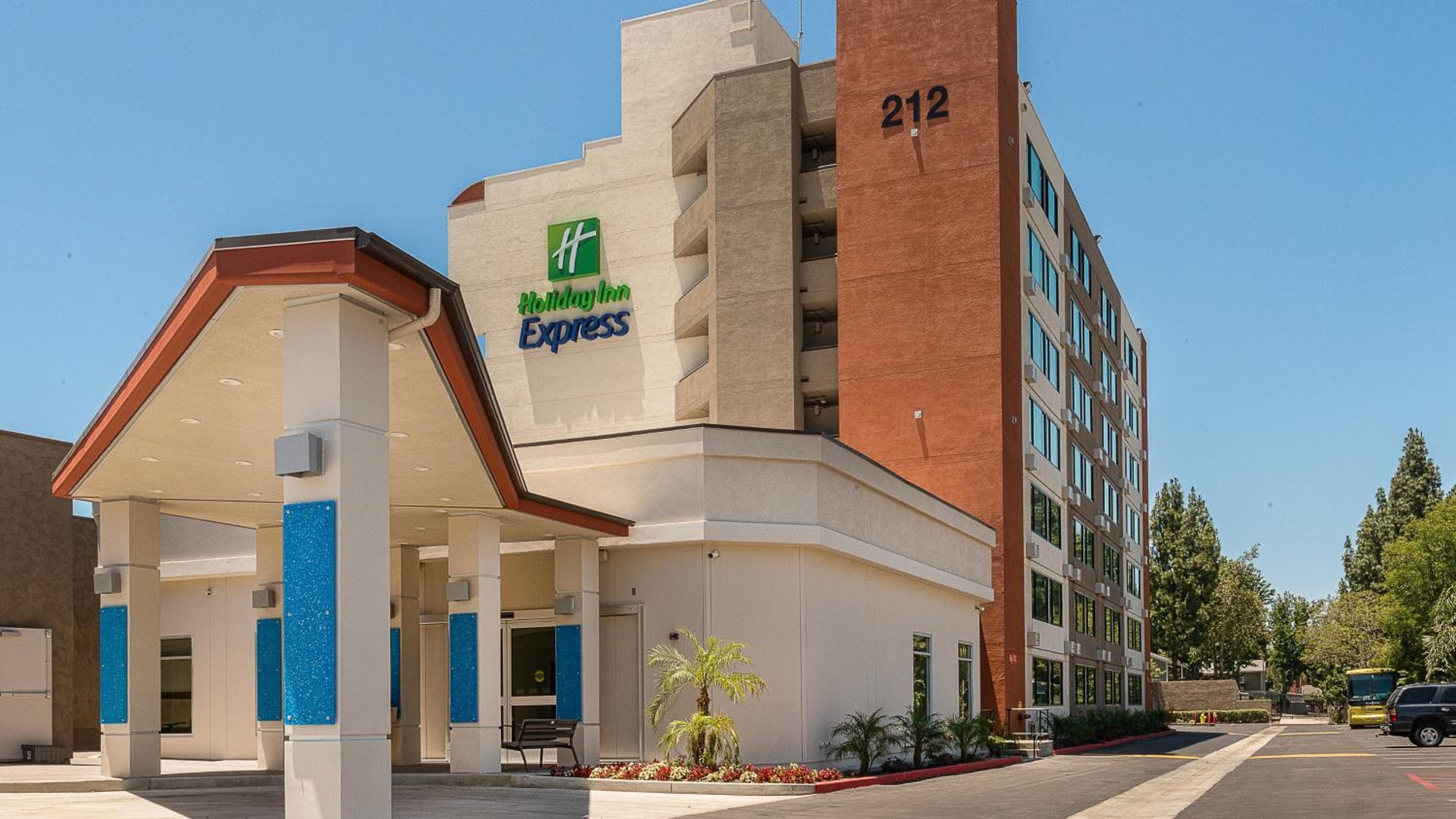 Holiday Inn Express Fullerton-Anaheim by IHG