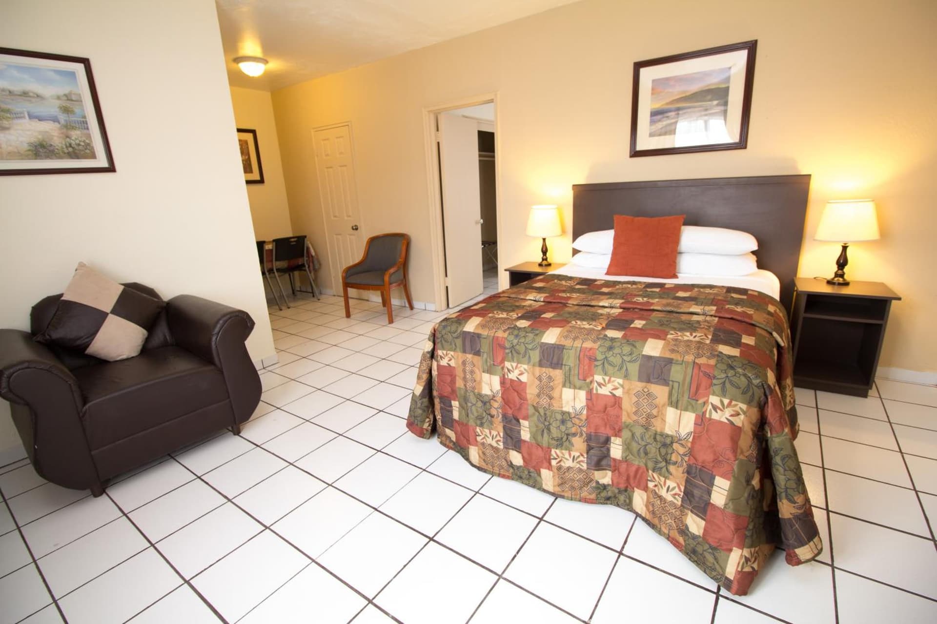 Parkway Inn