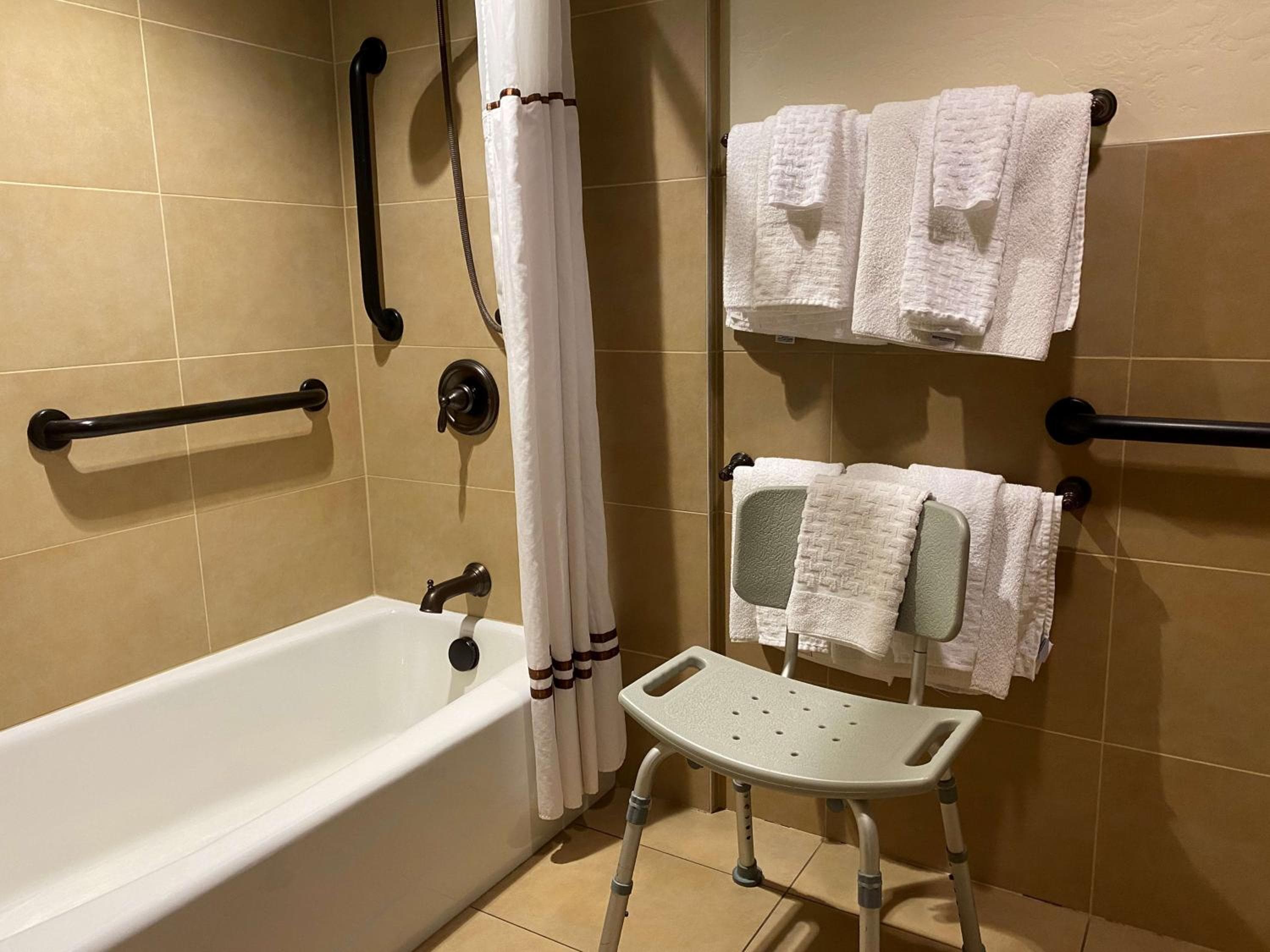 Best Western Plus Greenwell Inn
