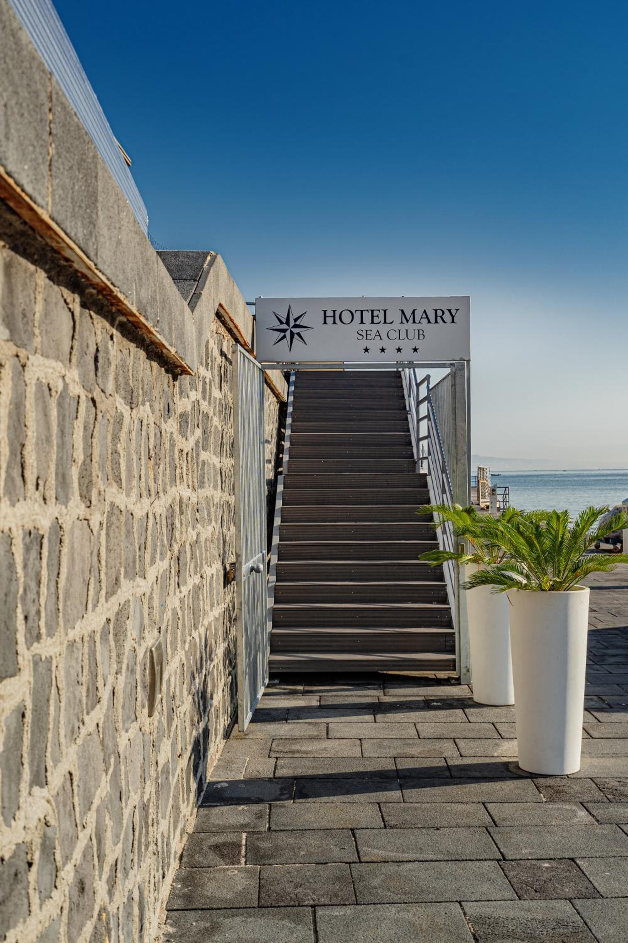 Hotel Mary