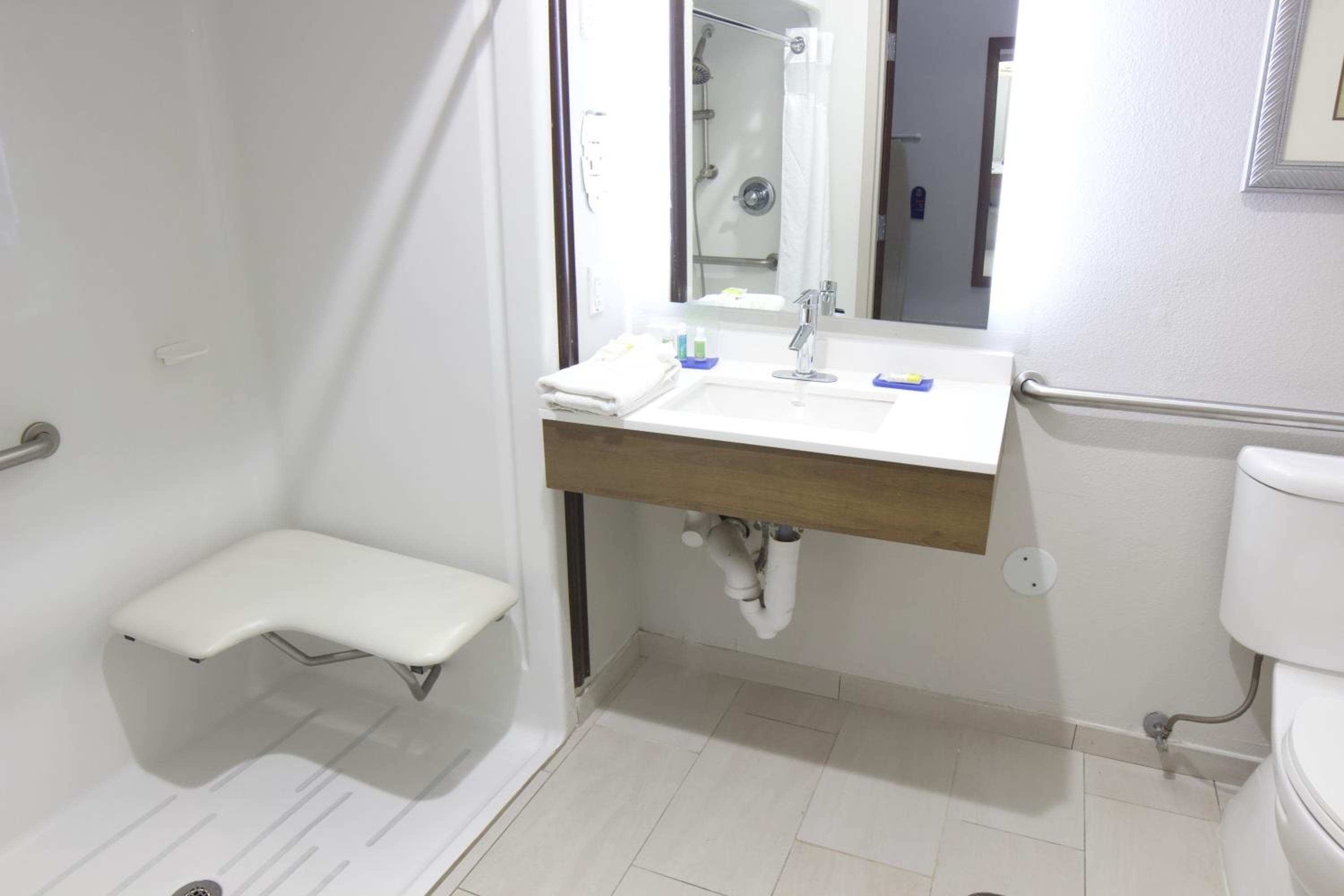 Holiday Inn Express Seguin by IHG
