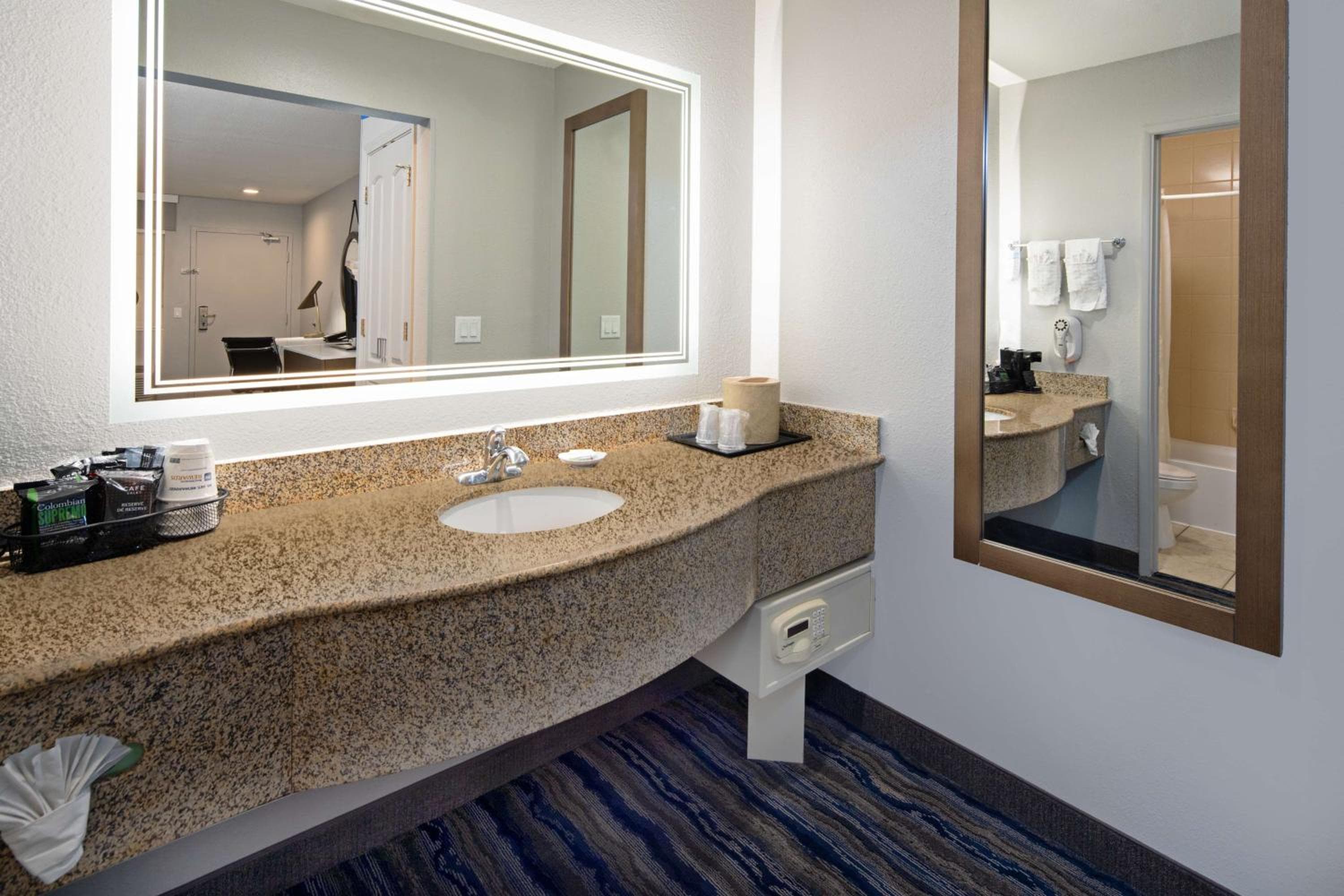Best Western San Diego/Miramar Hotel