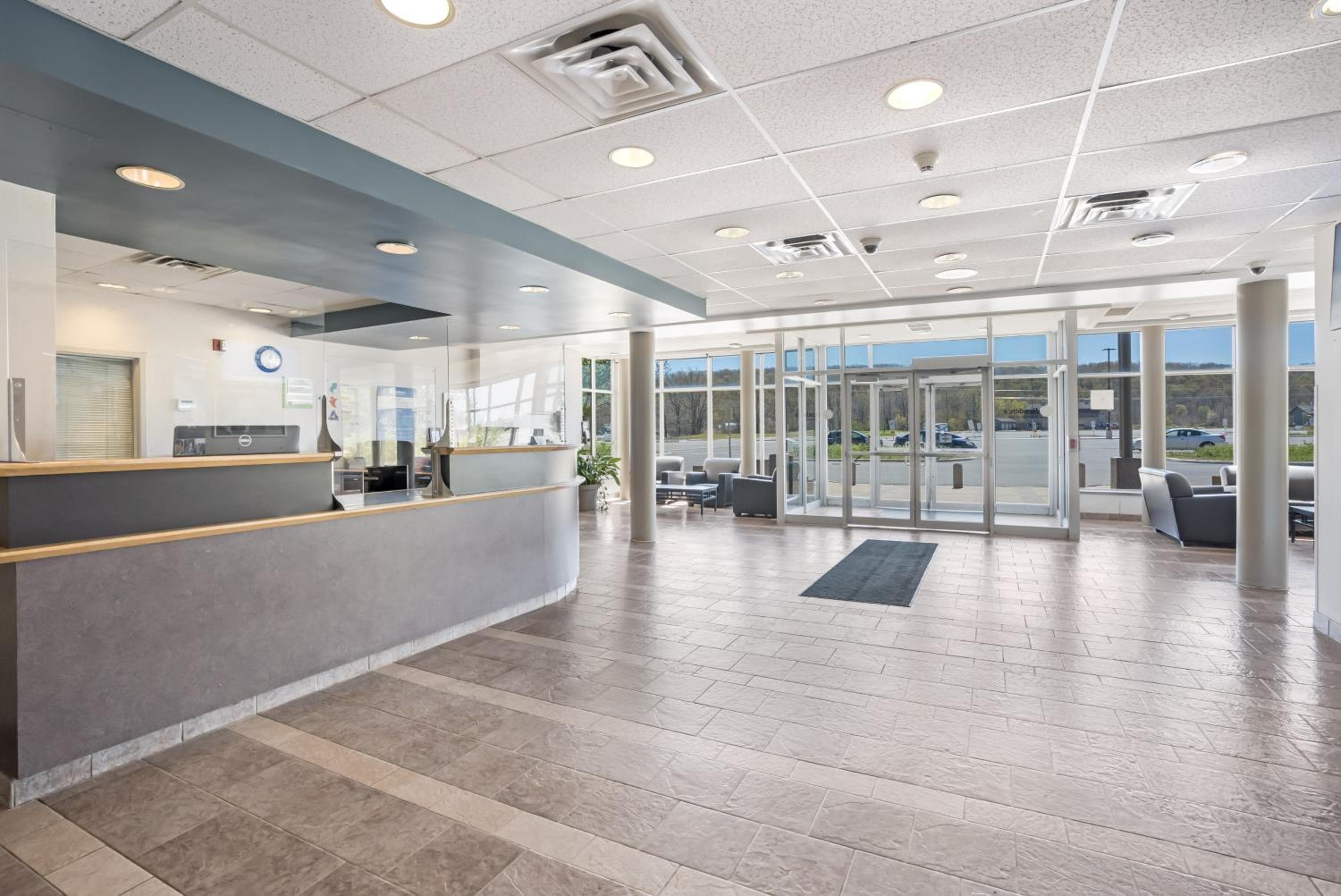 Residence & Conference Centre - Niagara-on-the-Lake
