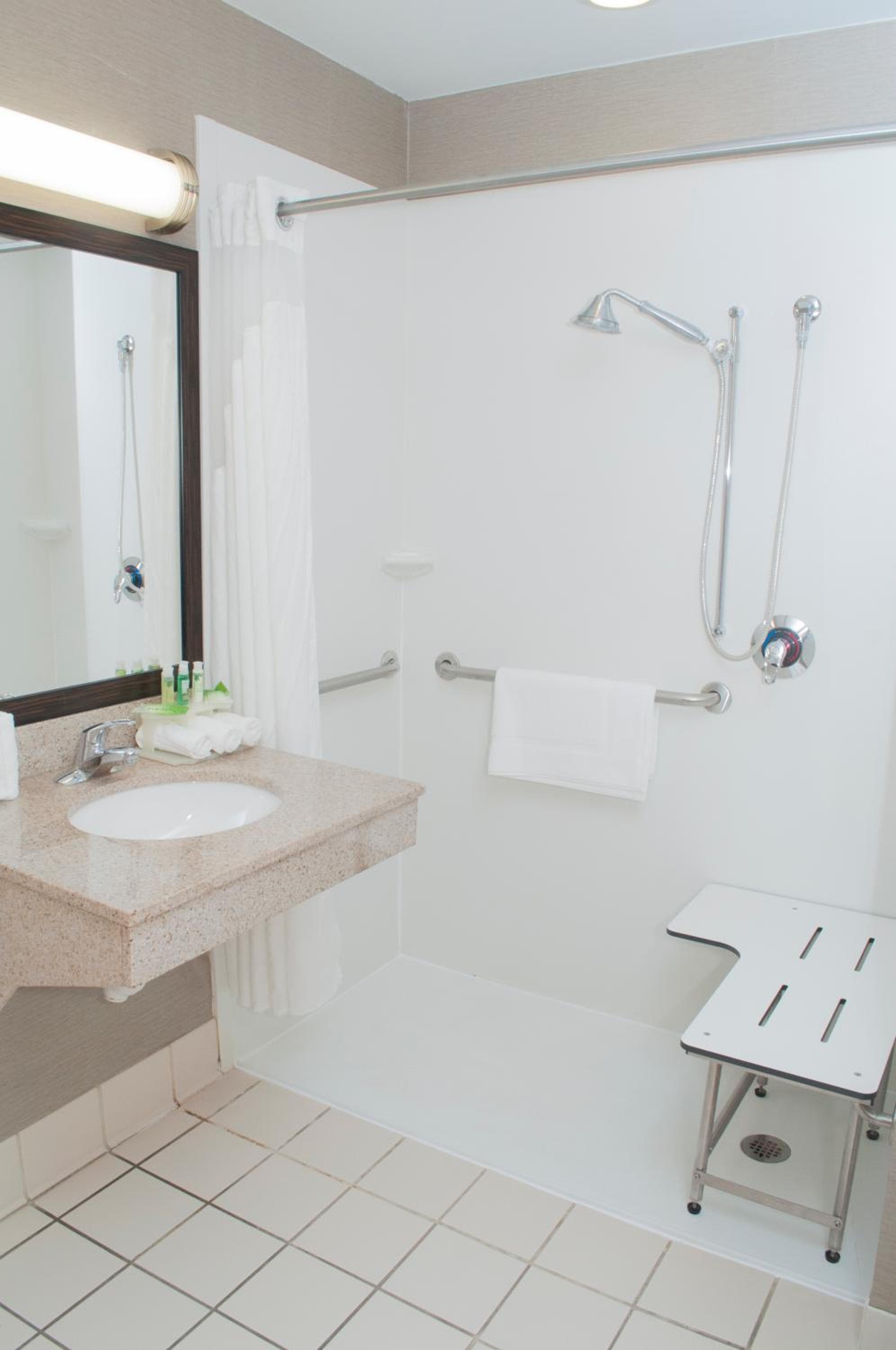 Holiday Inn Express Hotel & Suites Pittsburgh-South Side by IHG